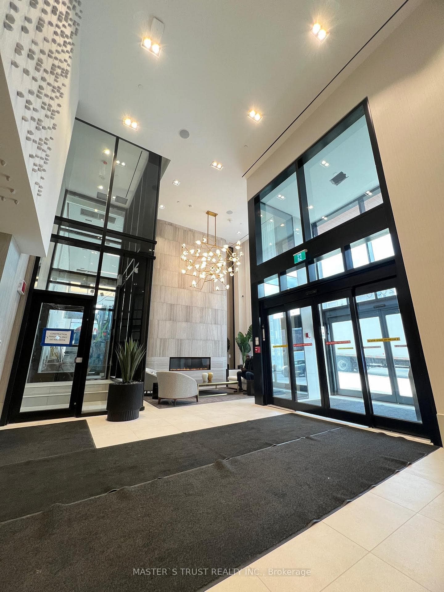 2020 Bathurst Street Unit 931, Forest Hill / Deer Park, ON M5P 0A6 - Photo 1