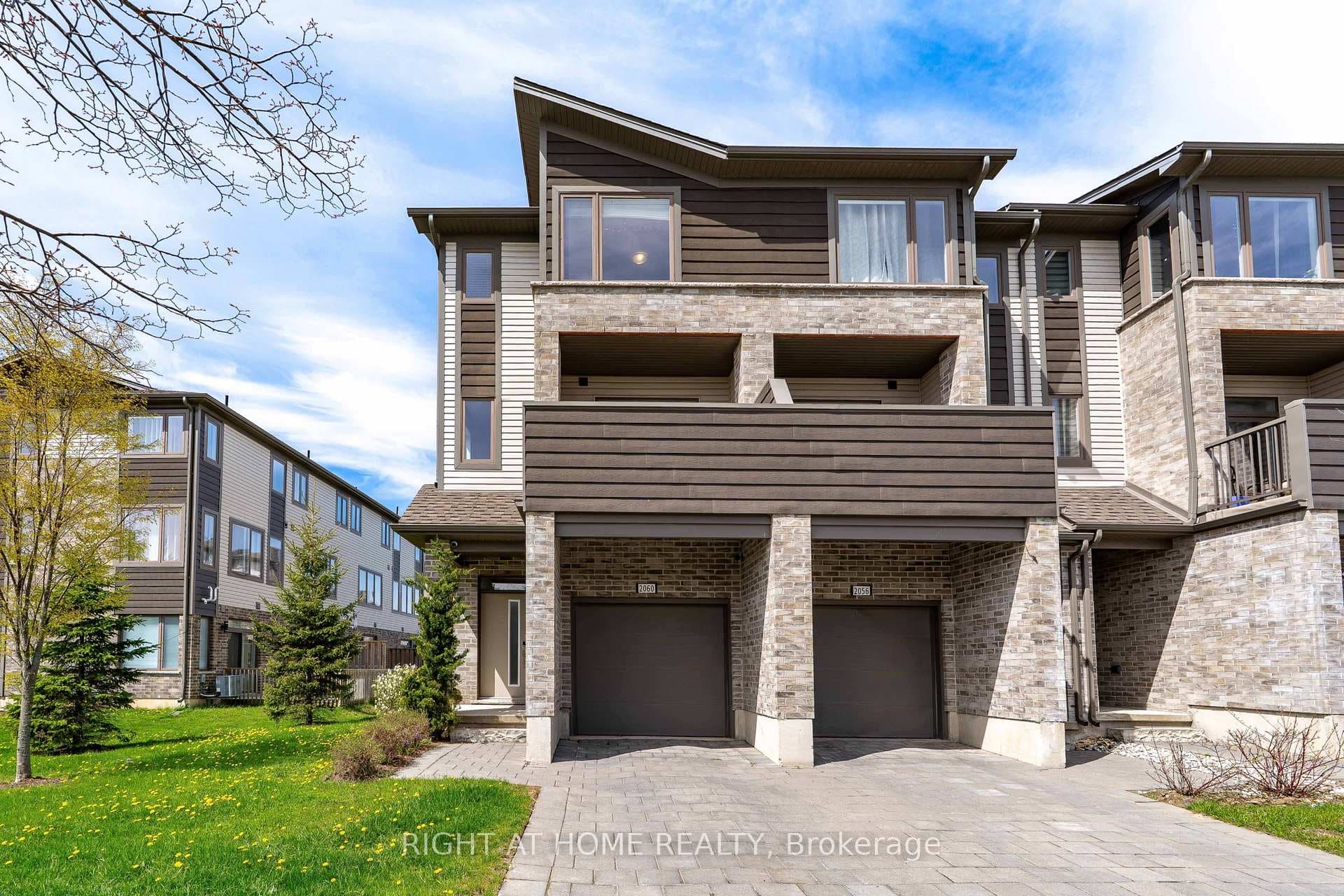 2060 Meadowgate Boulevard Unit 10, London South, ON N6M 0H5 - Photo 1