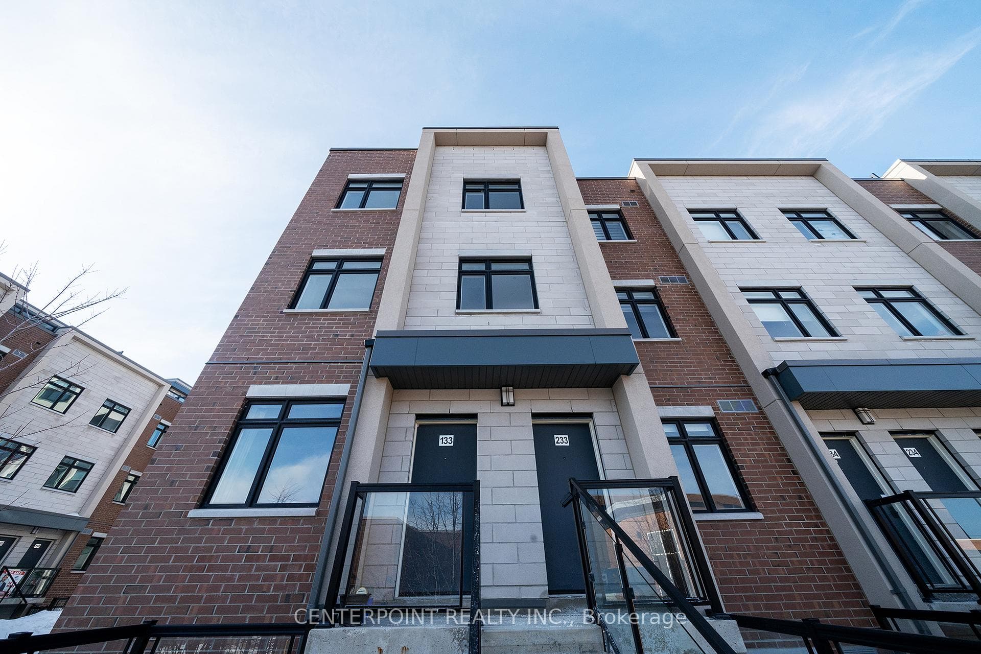 1060 Douglas Mccurdy Common Unit 233, Mississauga, ON L5G 0C6 - Photo 1