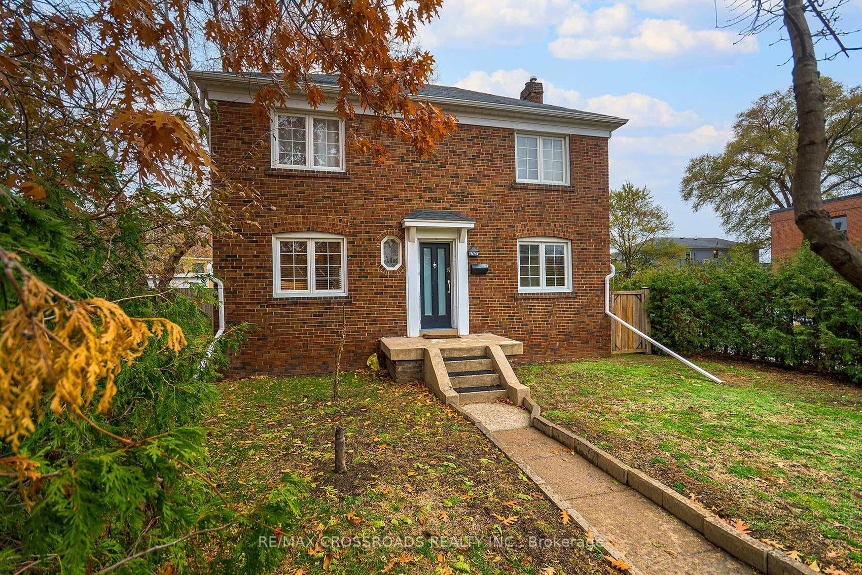 1173 Broadview Avenue, Danforth / East York, ON M4K 2S8 - Photo 1