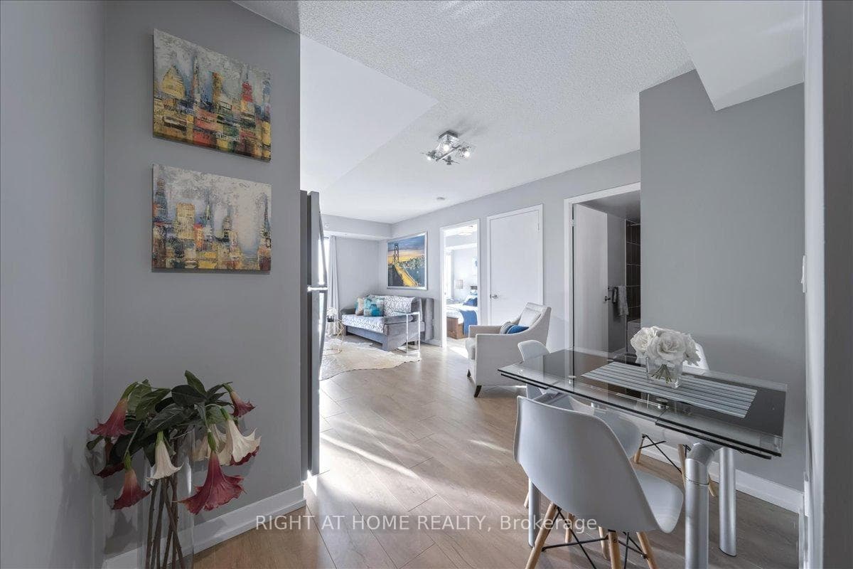 1420 Dupont Street Unit 1312, Bloor West Village / Swansea, ON M6H 0C2 - Photo 1