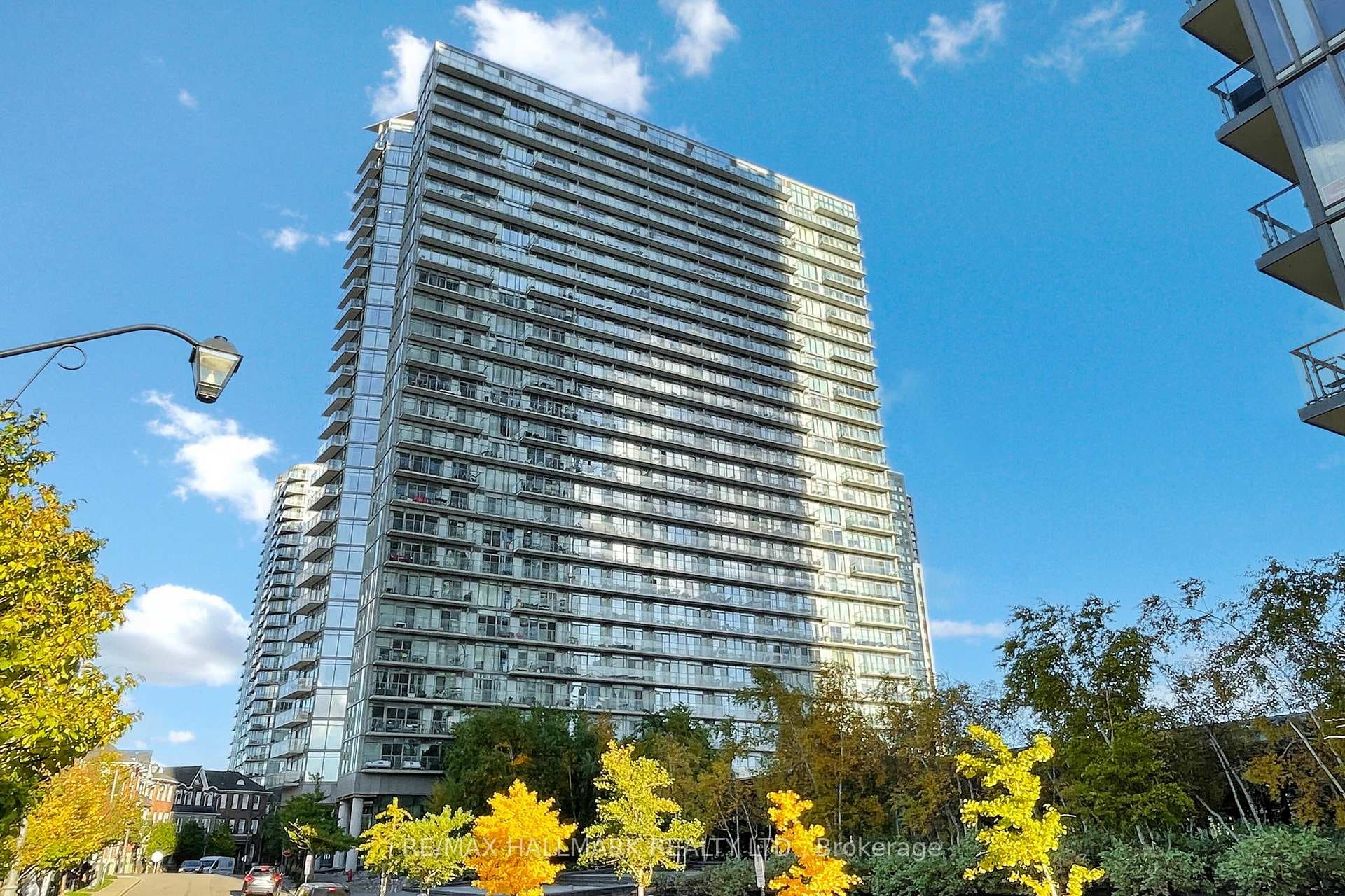 103 The Queensway Way Unit 1613, High Park / Junction / Roncesvalles, ON M6S 5B3 - Photo 1