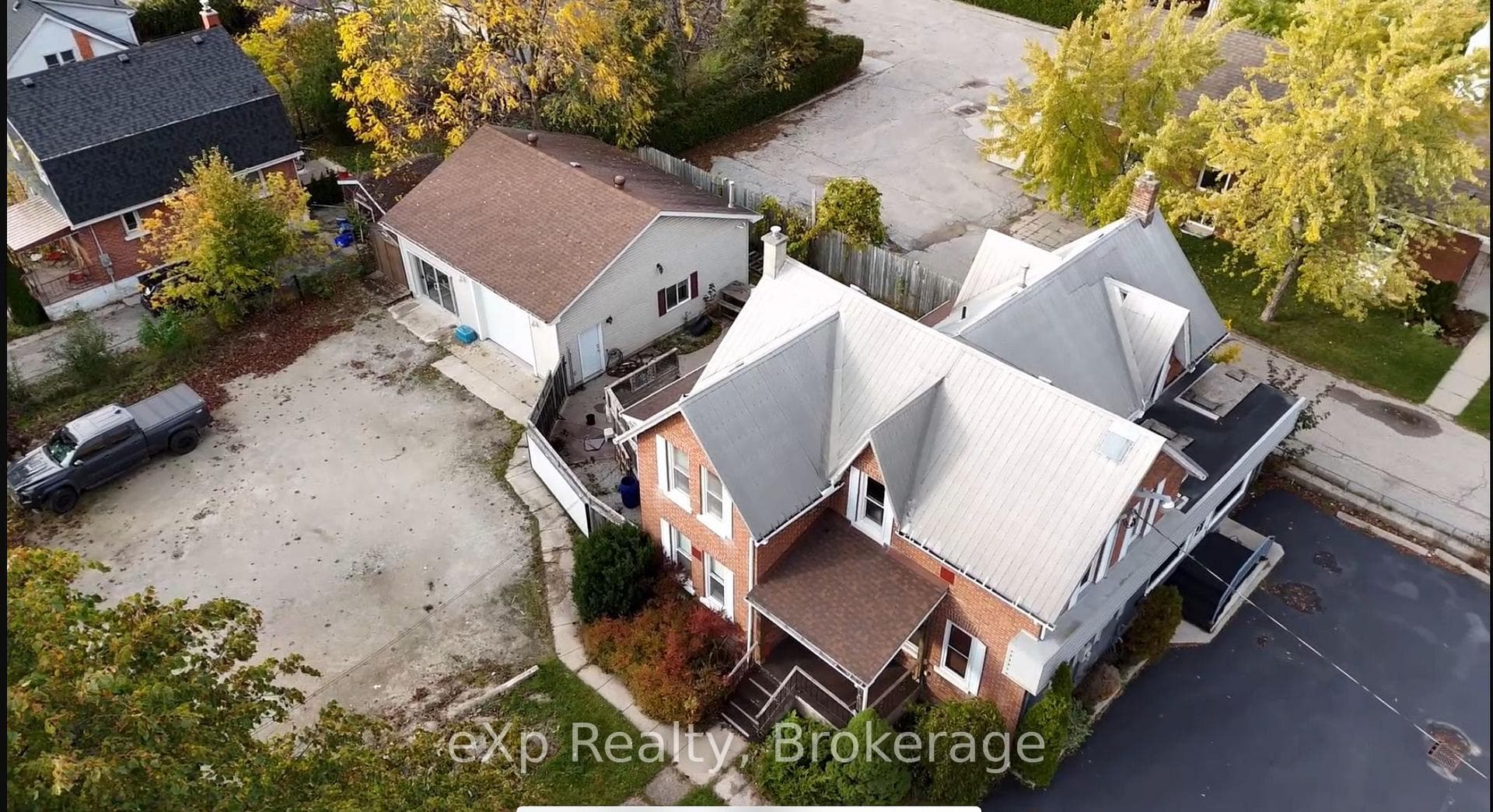 1602 9th Avenue, Owen Sound, ON N4K 6S2 - Photo 1