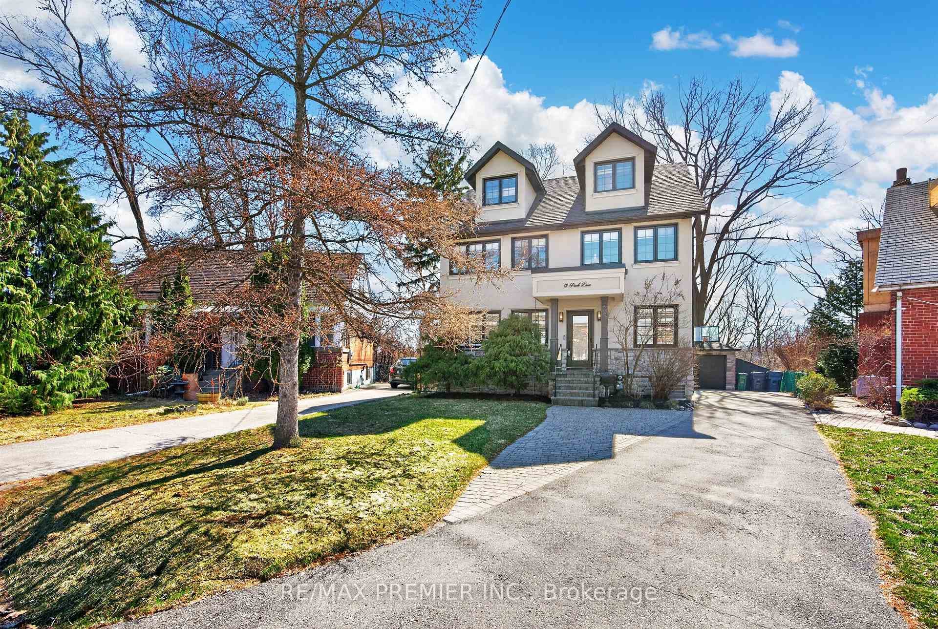 19 Park Lane, Corso Italia / Dufferin Grove, ON M8Y 1R7 - Photo 1