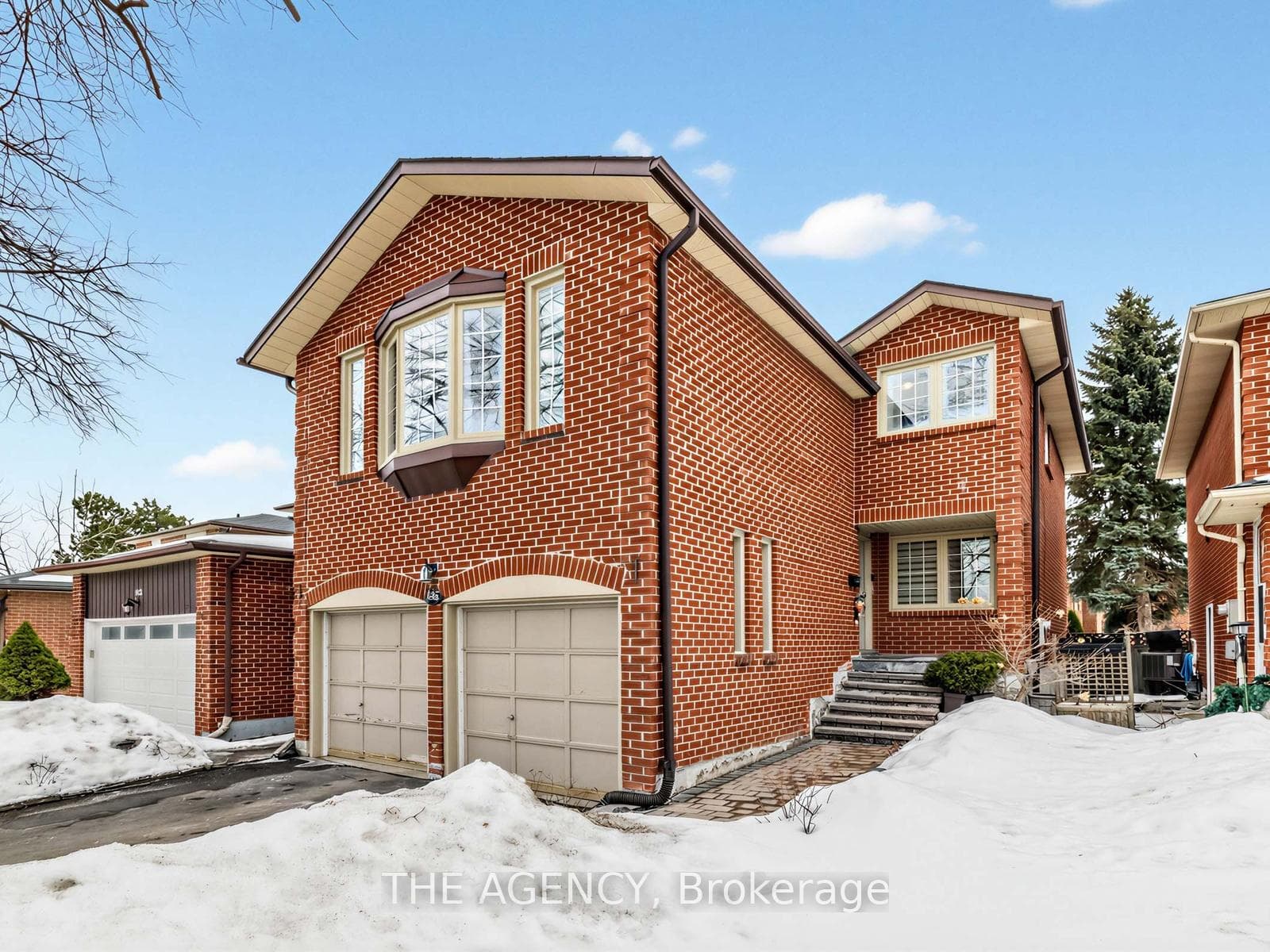 146 Crosby Avenue, Richmond Hill, ON L4C 9N5 - Photo 1