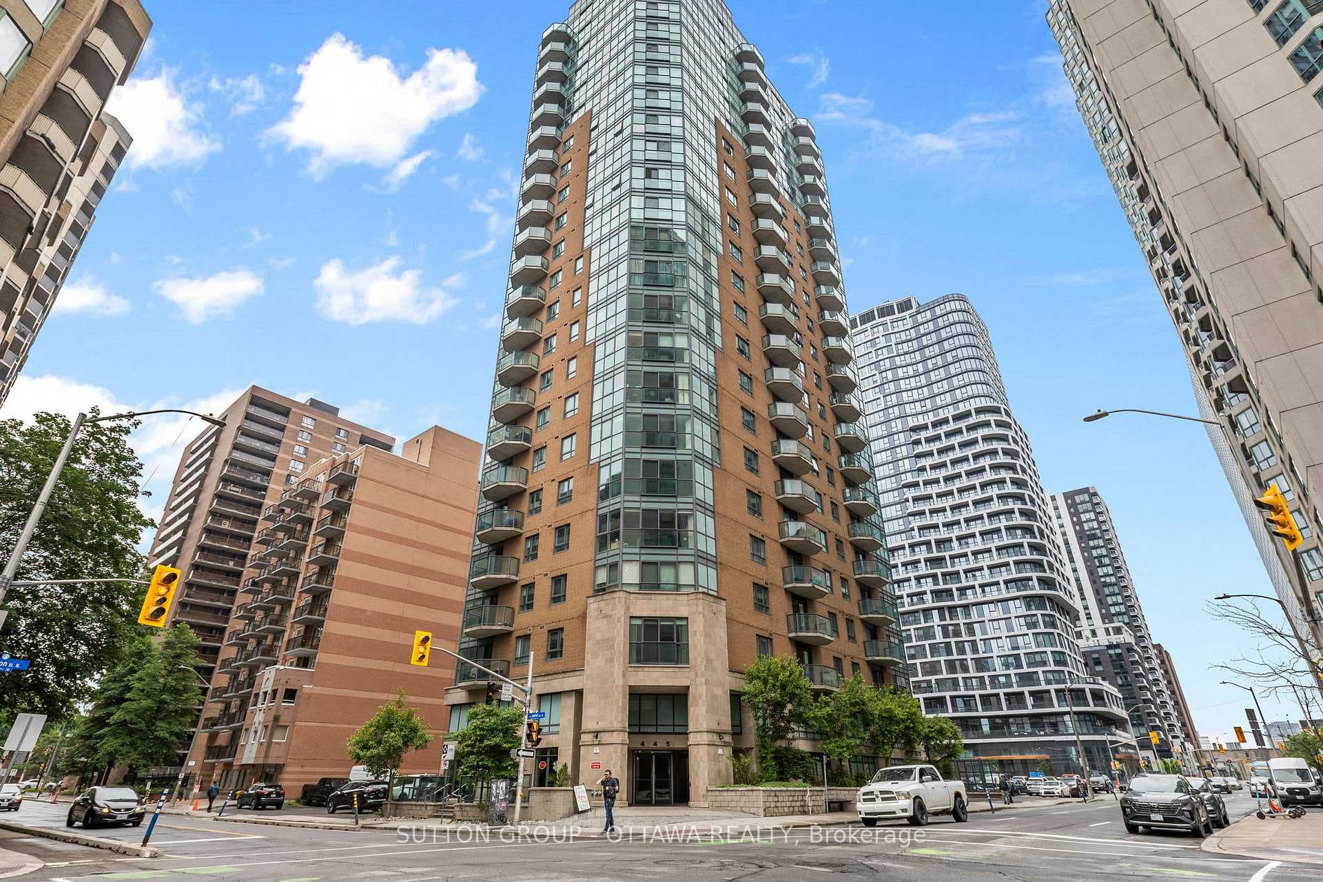 445 Laurier Avenue Unit 905, Ottawa Centre, ON K1N 6R4 - Photo 1