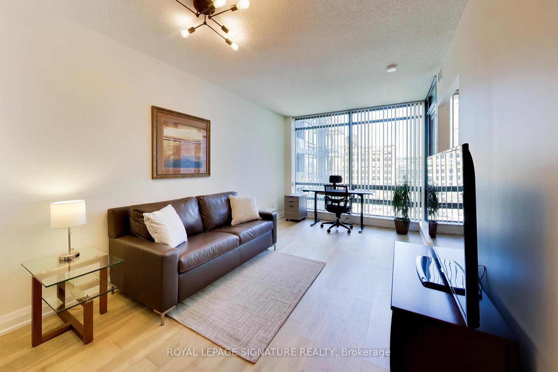 438 King Street Unit 1219, Downtown Toronto / Waterfront, ON M5V 3T9 - Photo 1