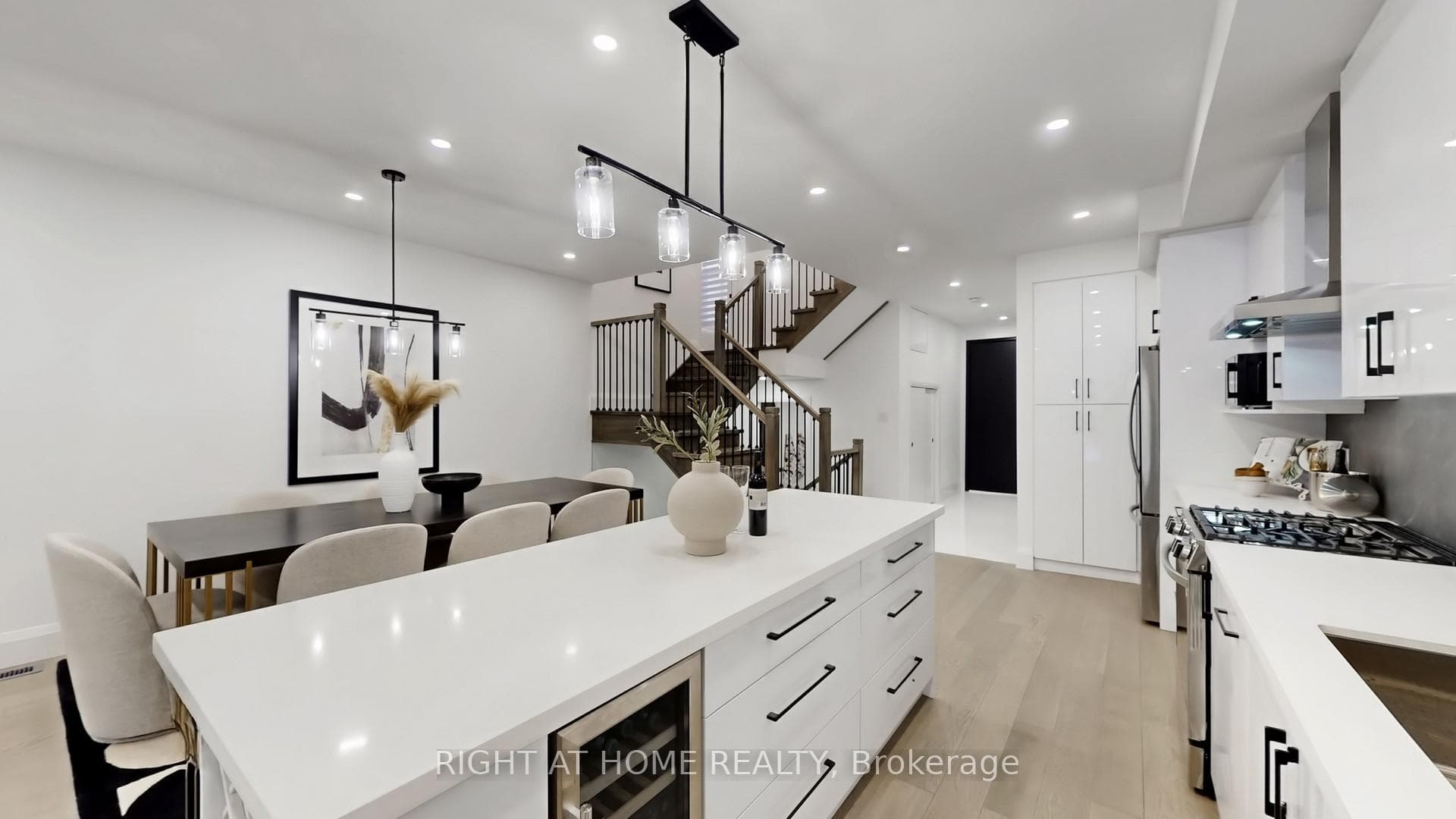 6 Park Street, Birch Cliff / Cliffside, ON M1N 2N1 - Photo 1