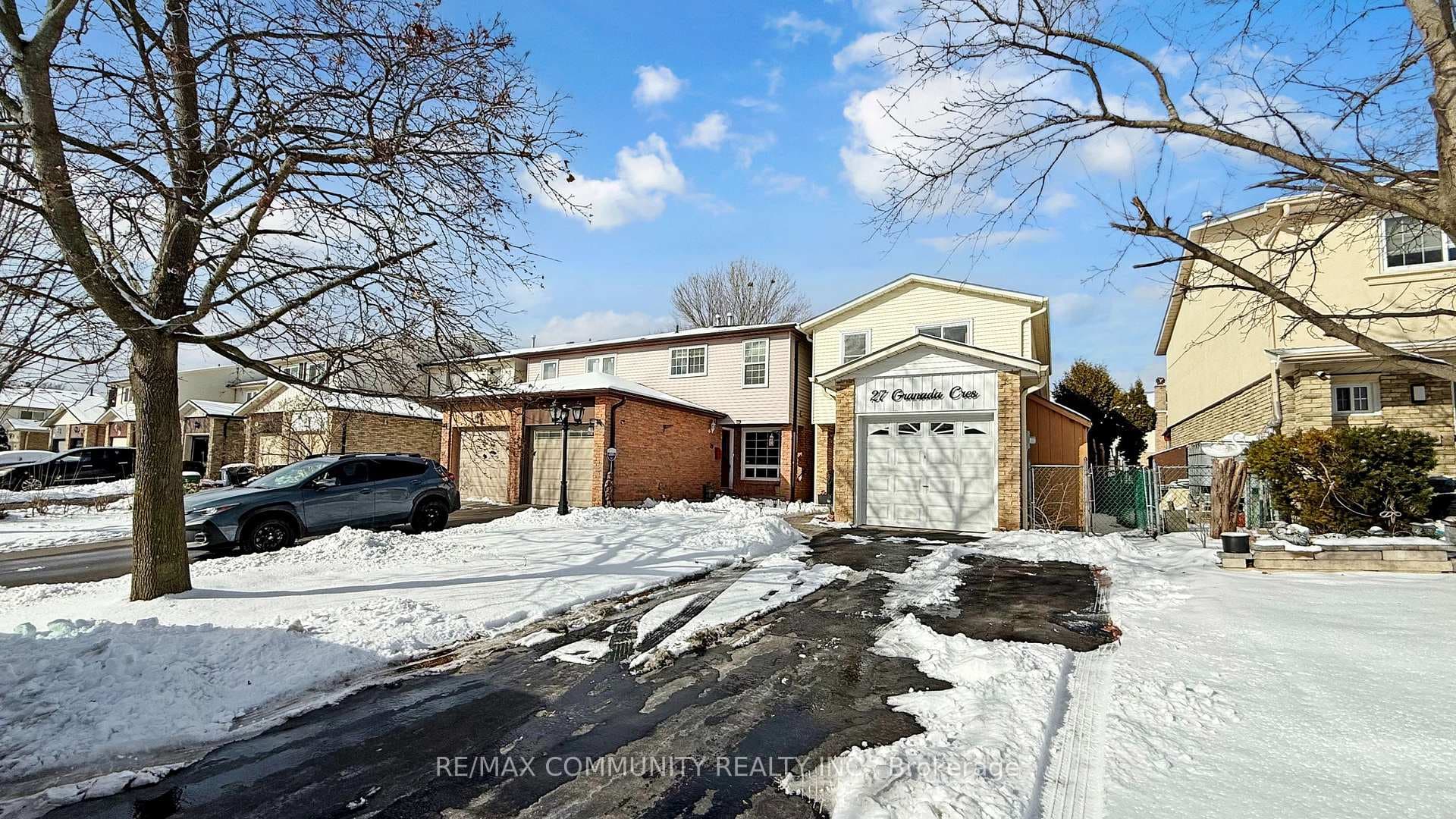 27 Granada Crescent, Scarborough (Morningside / West Hill), ON M1B 2H6 - Photo 1