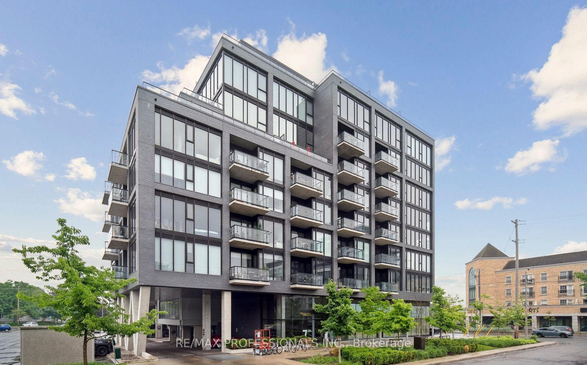 7 Smith Crescent Unit 619, Corso Italia / Dufferin Grove, ON M8Z 0G3 - Photo 1