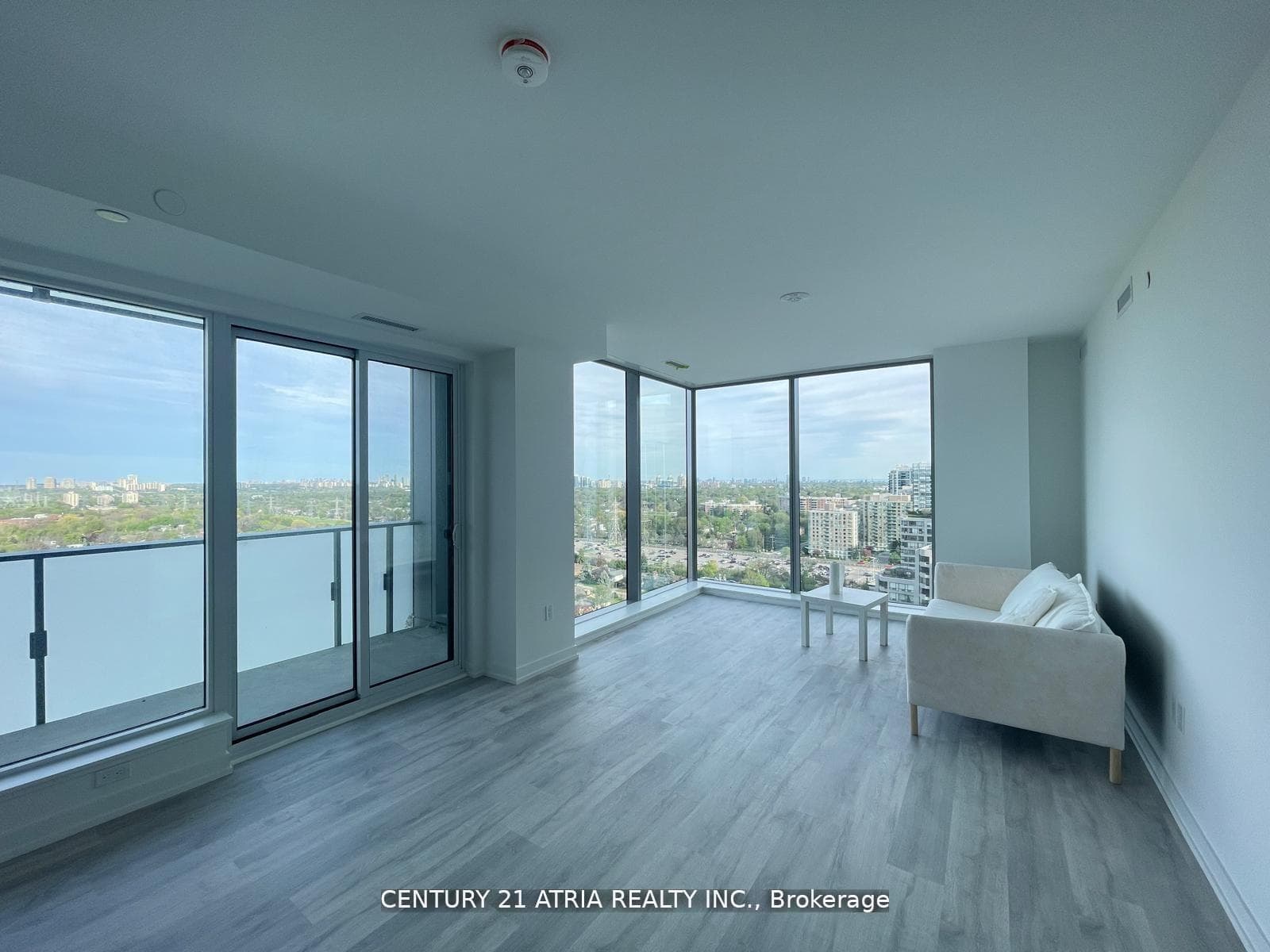 8 Olympic Garden Drive Unit 2703, Willowdale / Newtonbrook, ON M2M 0B9 - Photo 1
