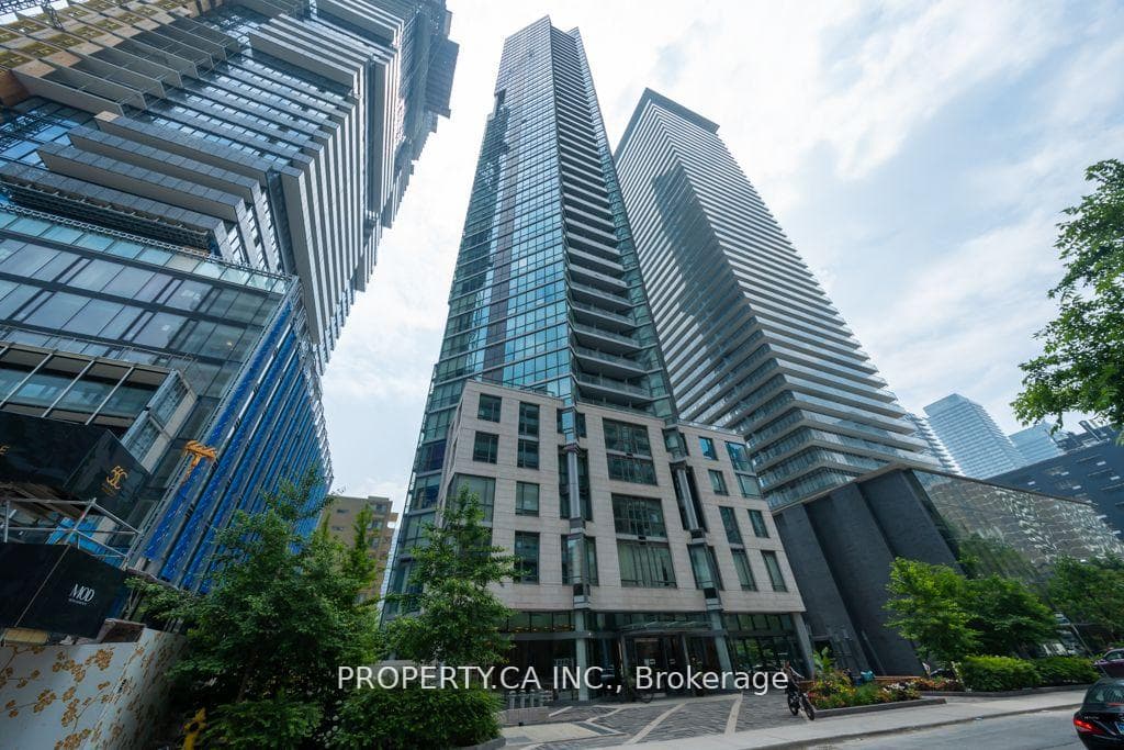 45 Charles Street Unit 1906, Toronto C08