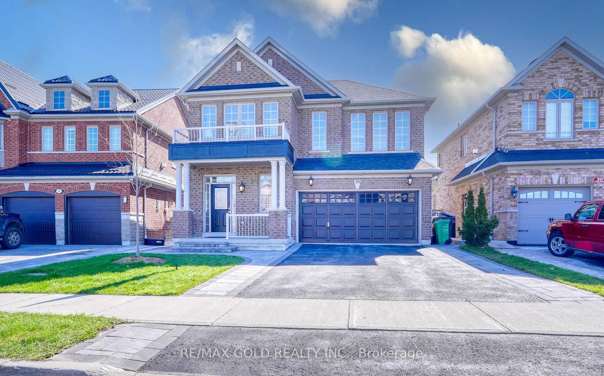 28 Prada Court, Brampton, ON L6P 2K1 - Photo 1