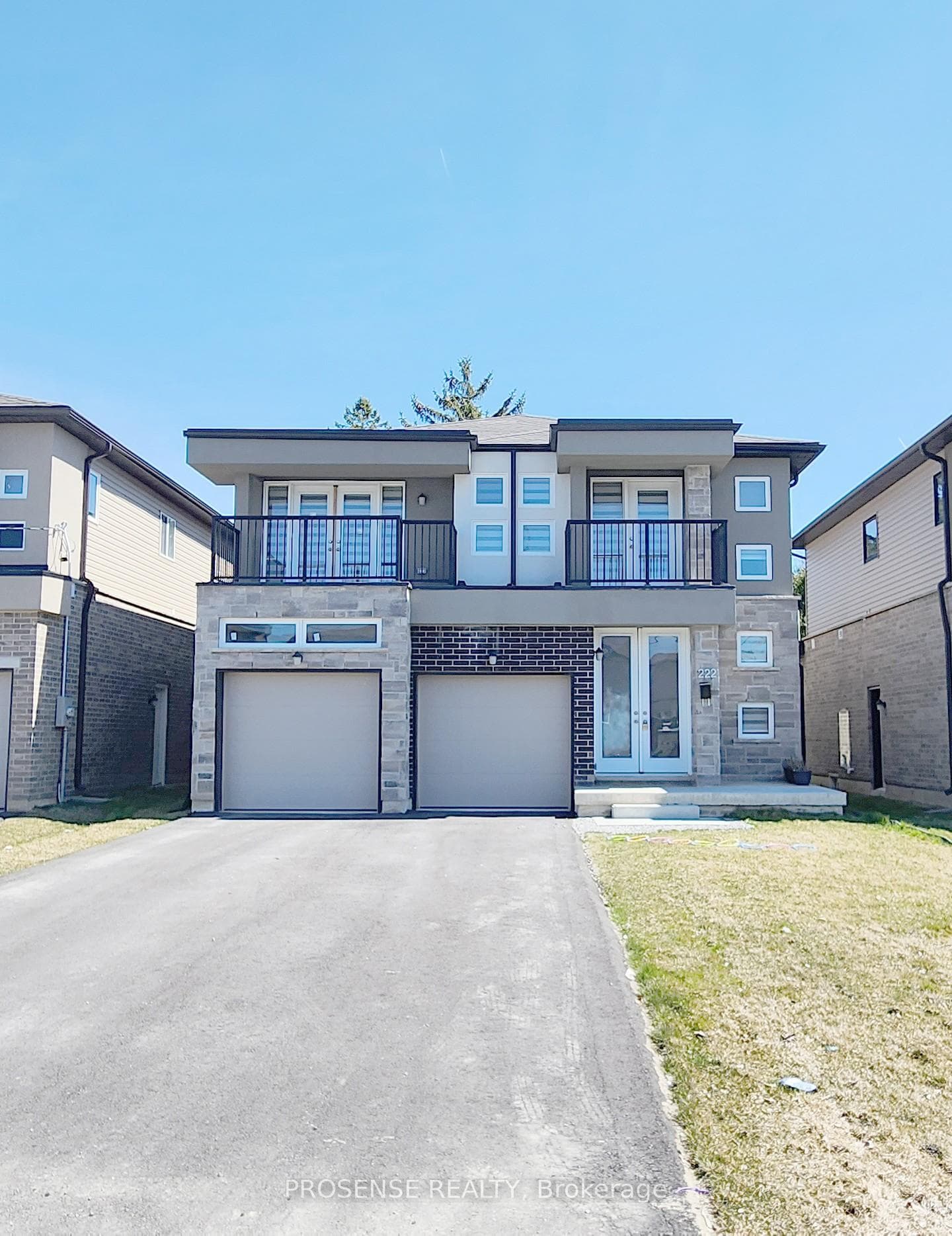 209 PILKINGTON Street, Thorold, ON L2V 1C2 - Photo 1