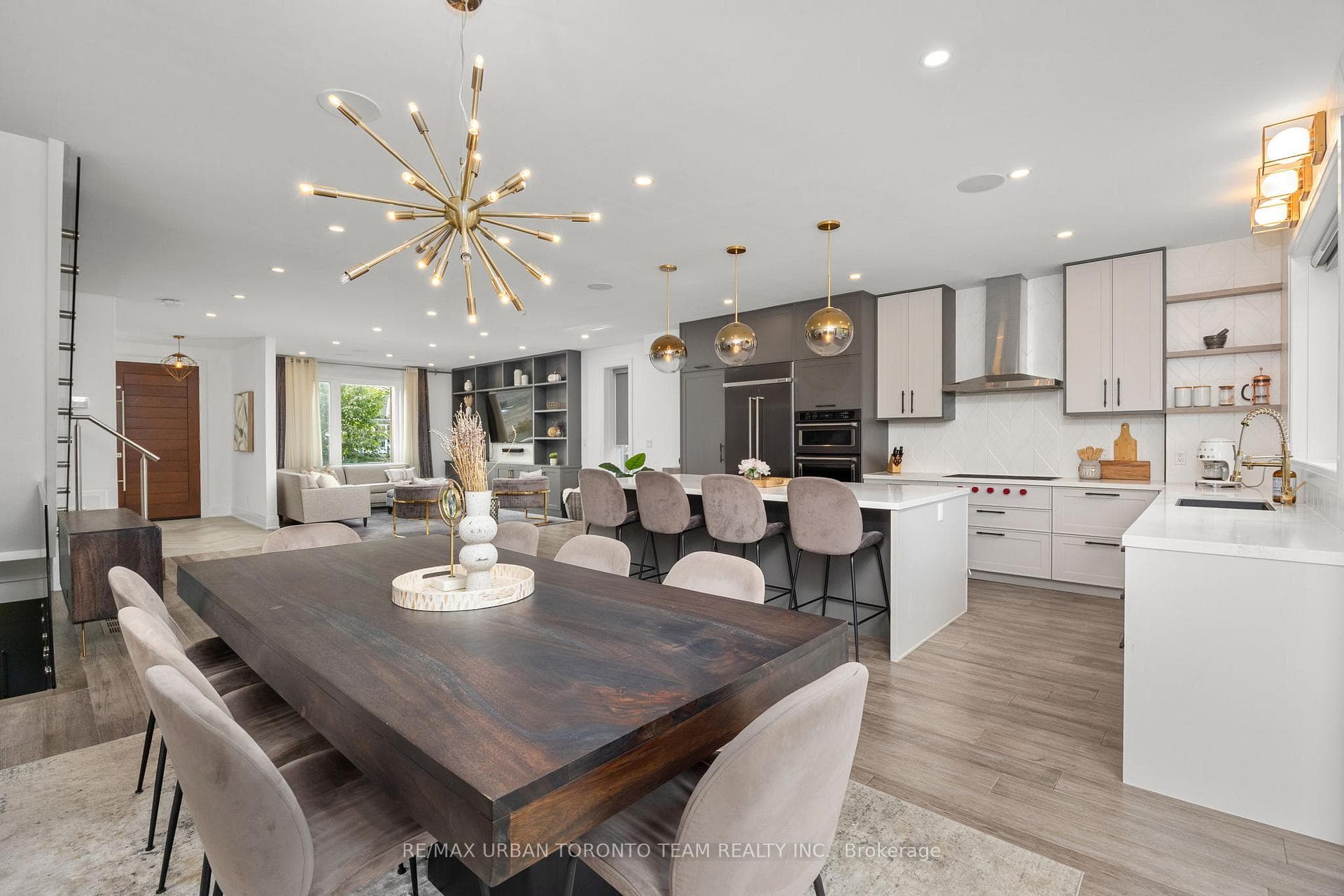 58 Manitoba Street, Liberty Village / Parkdale / South Parkdale, ON M8Y 1C9 - Photo 1