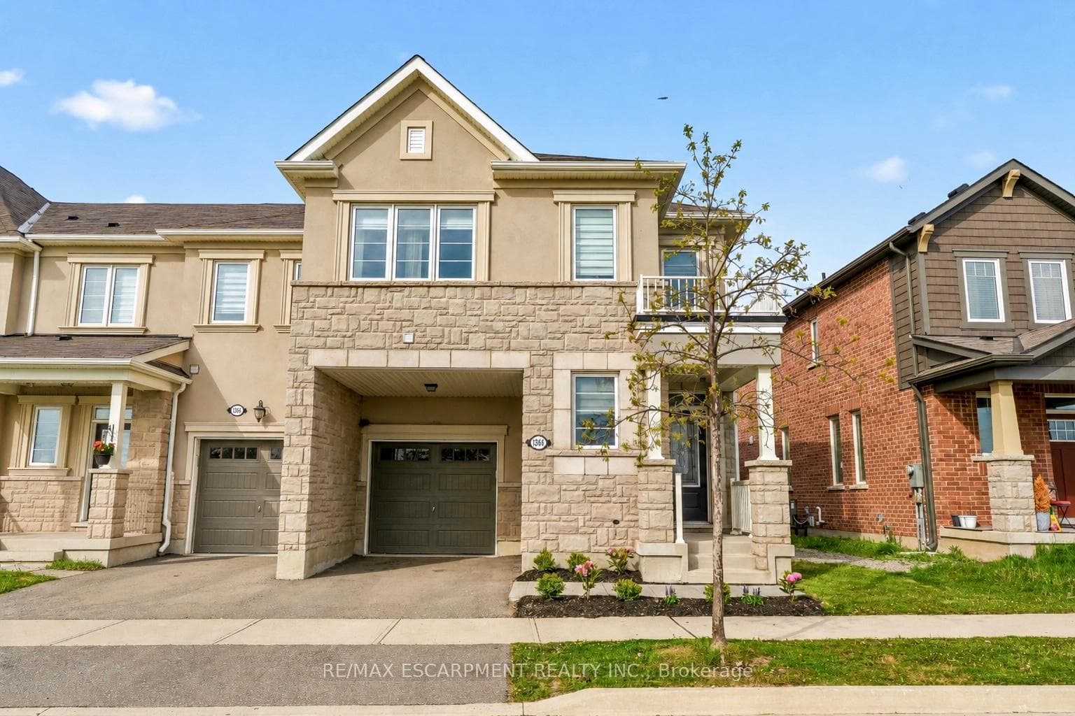 1364 Sycamore Garden, Milton