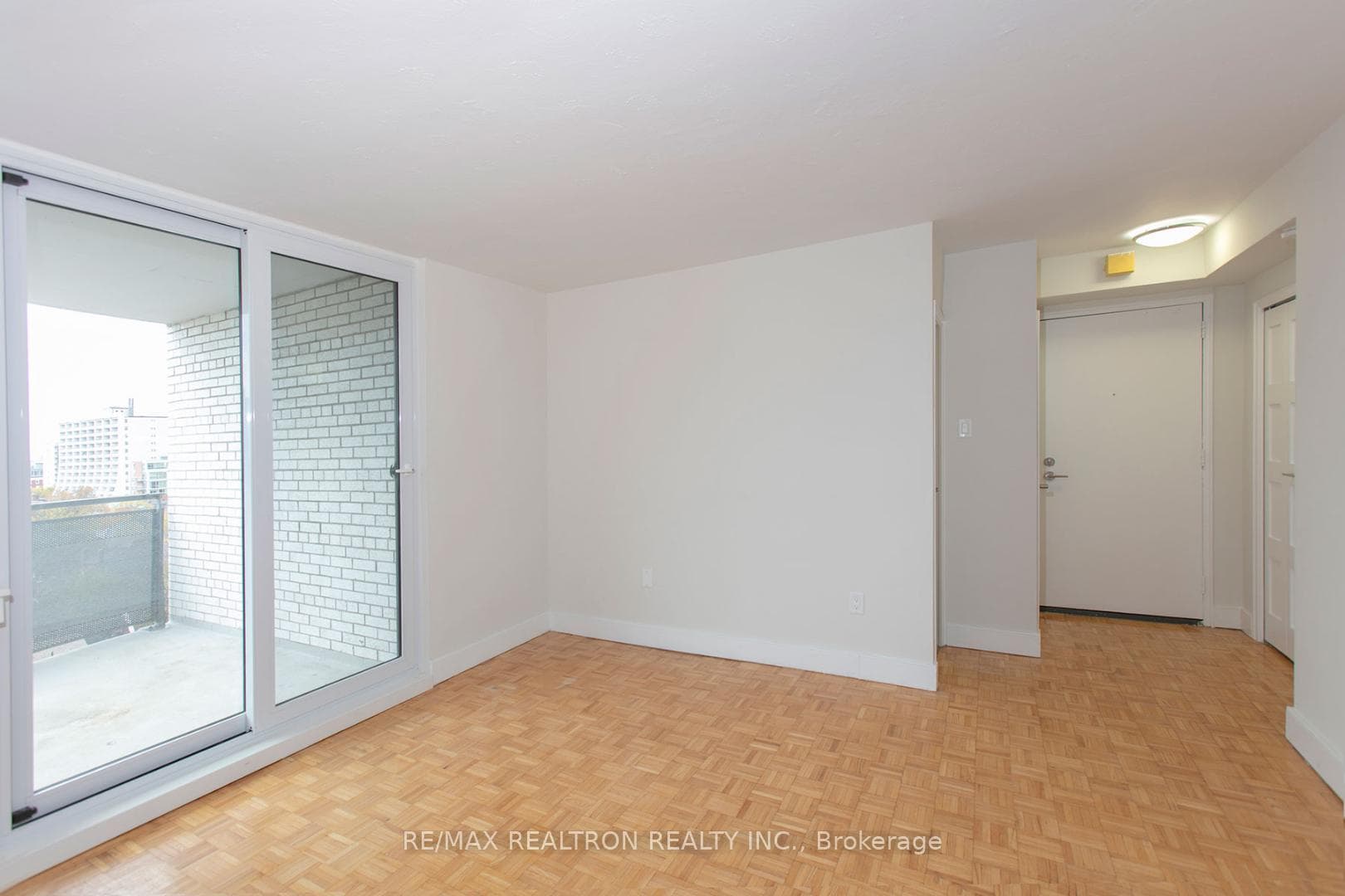 485 Huron Street Unit 204, Annex / Yorkville / Summerhill, ON M5R 2R5 - Photo 1