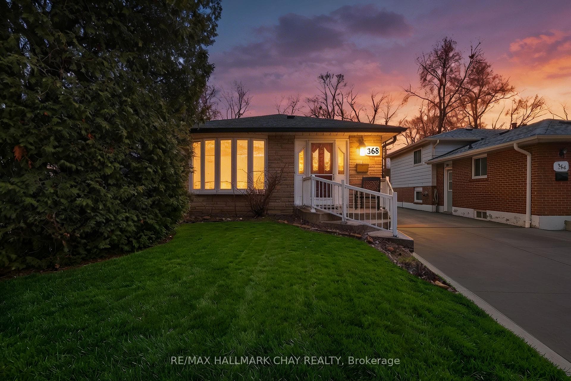 368 Lara Woods N/A, Mississauga, ON L5A 3A9 - Photo 1