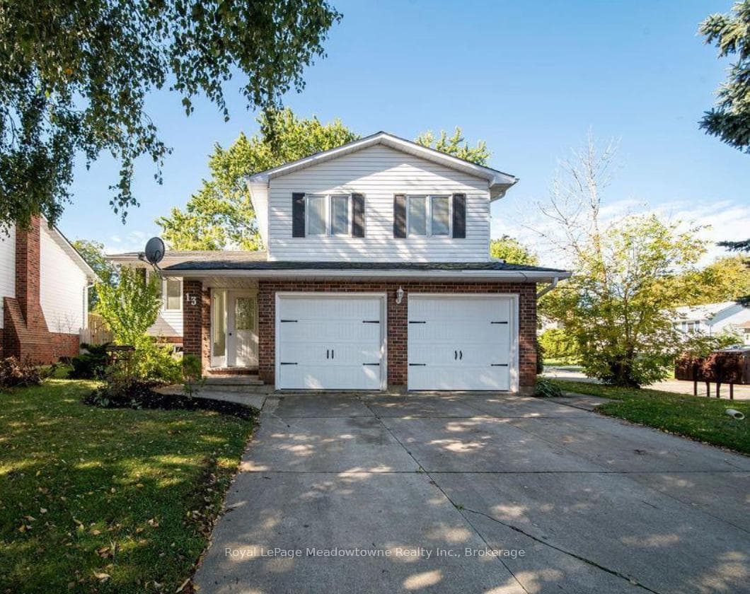 13 THOMPSON Drive, Norfolk