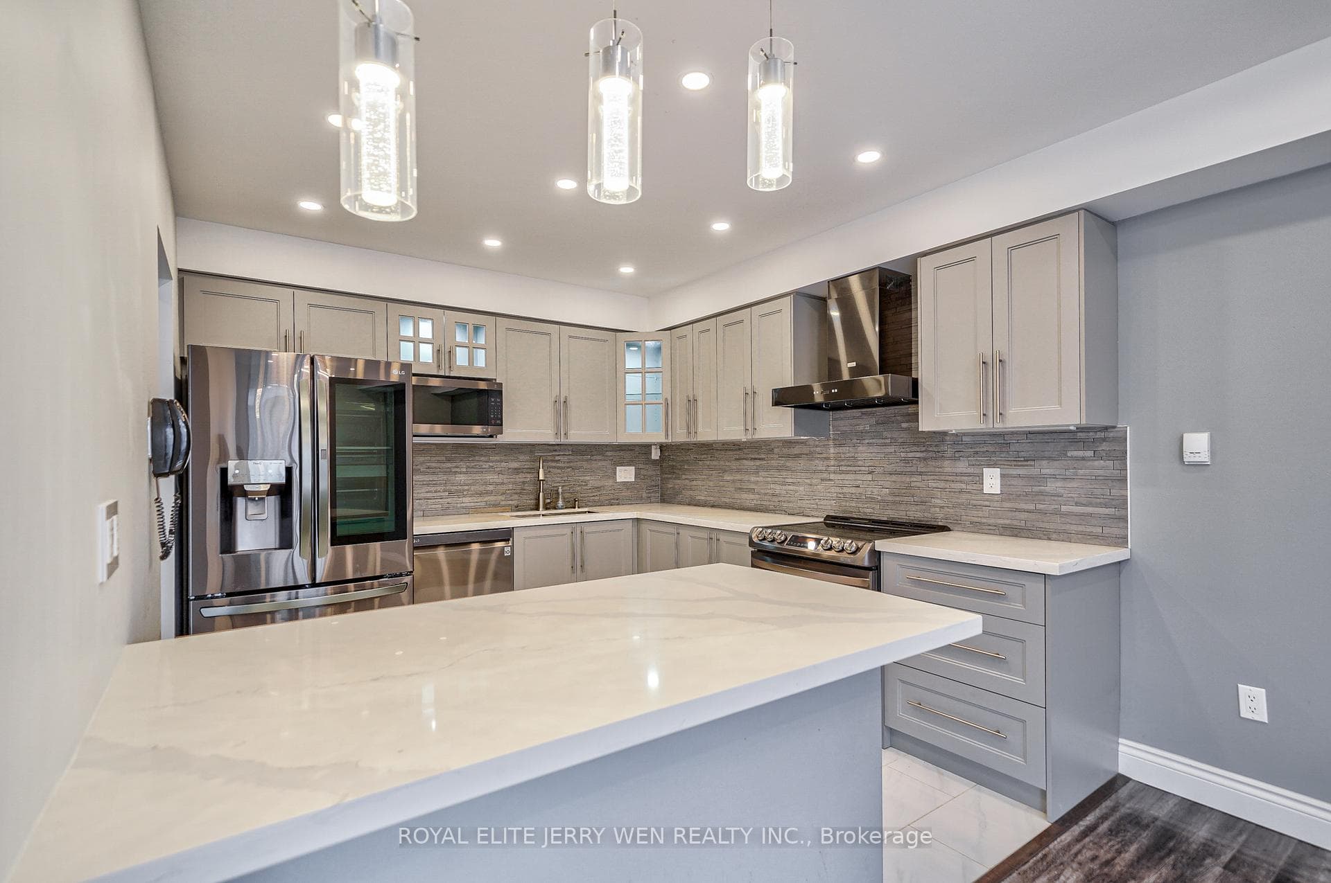 1701 Mccowan Road Unit 302, Toronto E07