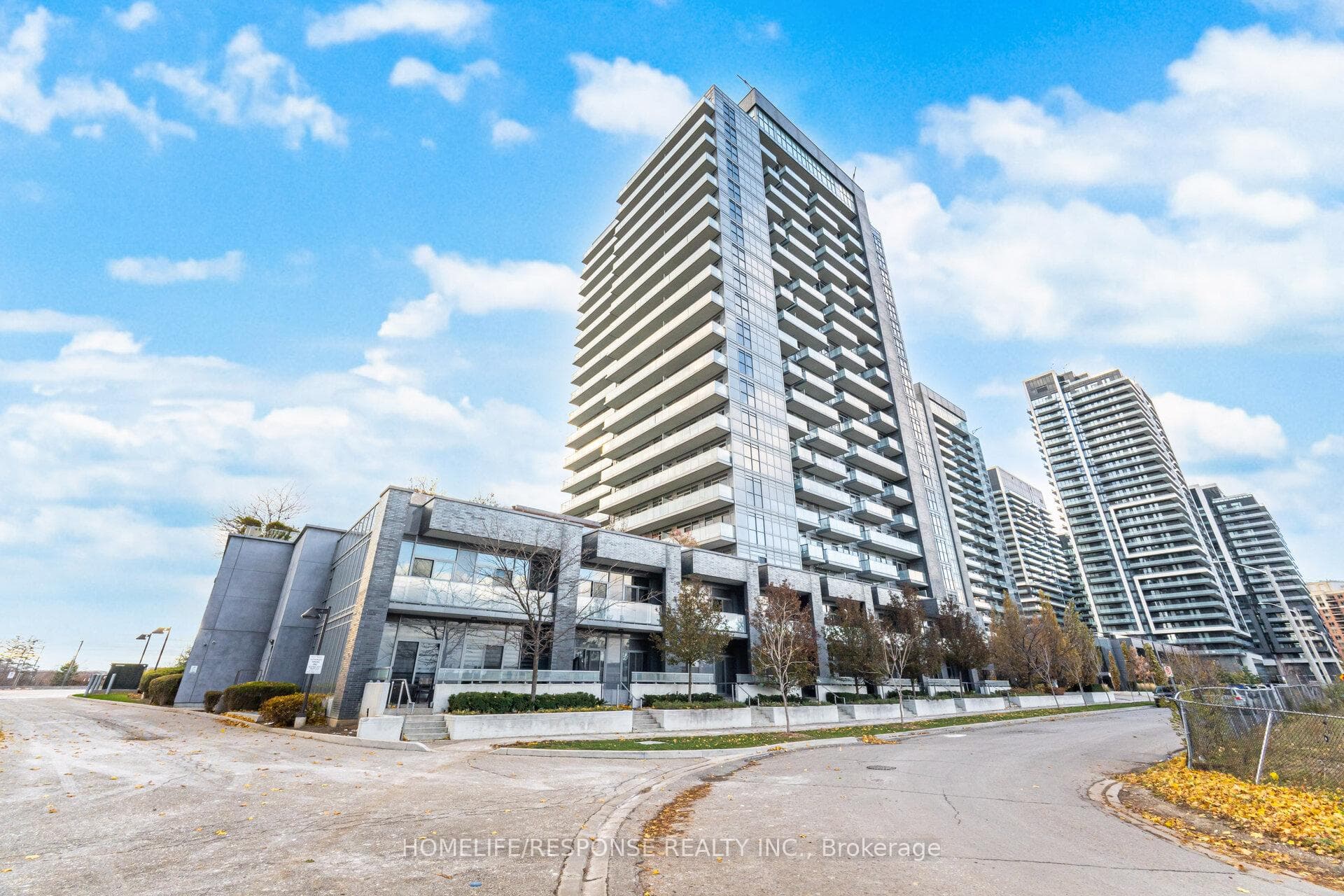 55 Oneida Crescent Unit 1206, Richmond Hill, ON L4B 0E8 - Photo 1