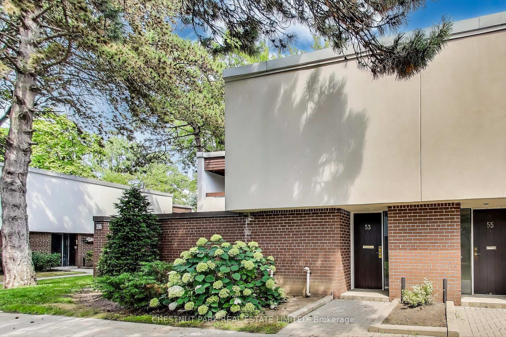 396 Woodsworth Road Unit 53, Bridle Path / York Mills / Hoggs Hollow, ON M2L 2T9 - Photo 1