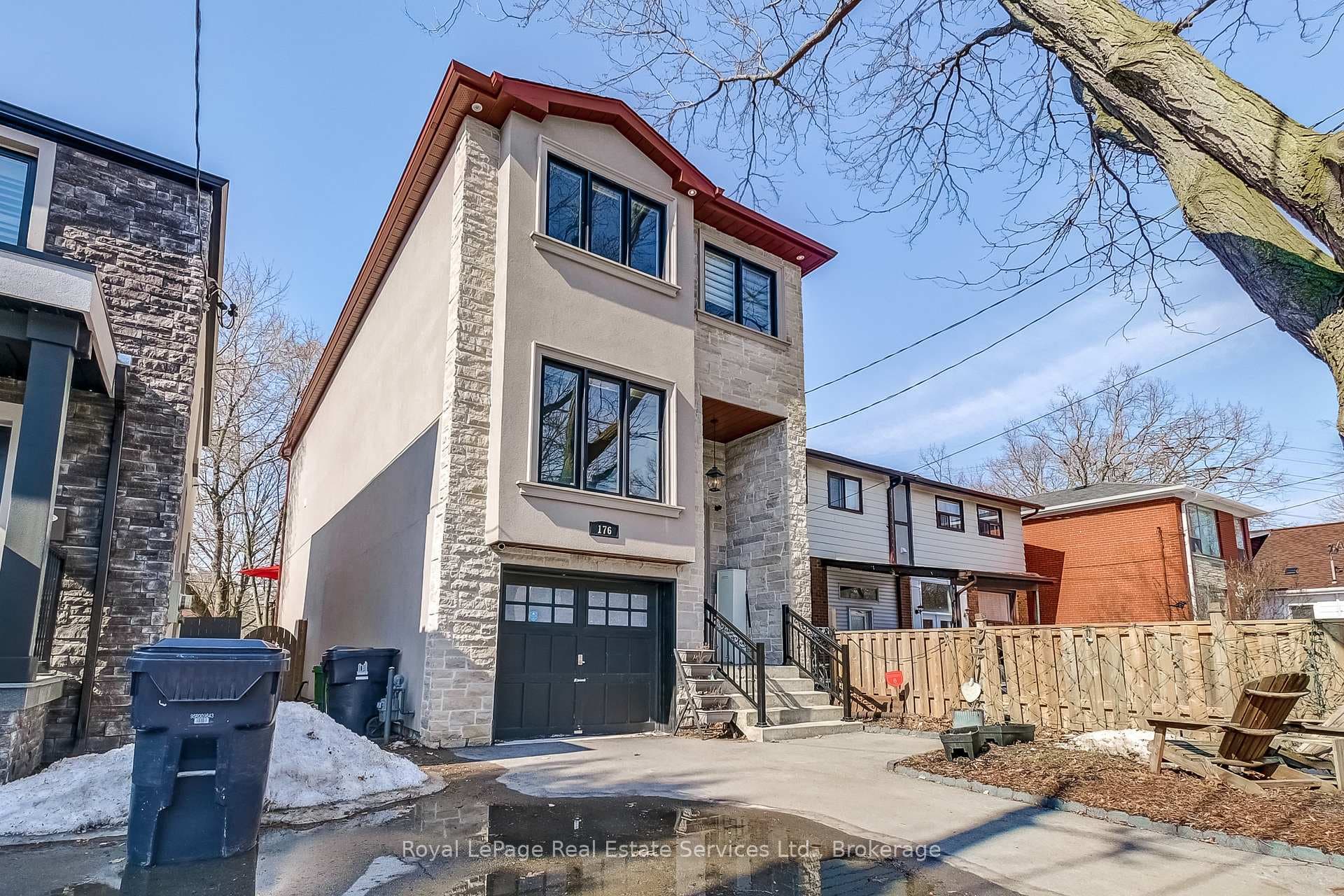 176 Leyton Avenue, Birch Cliff / Cliffside, ON M1L 3V6 - Photo 1