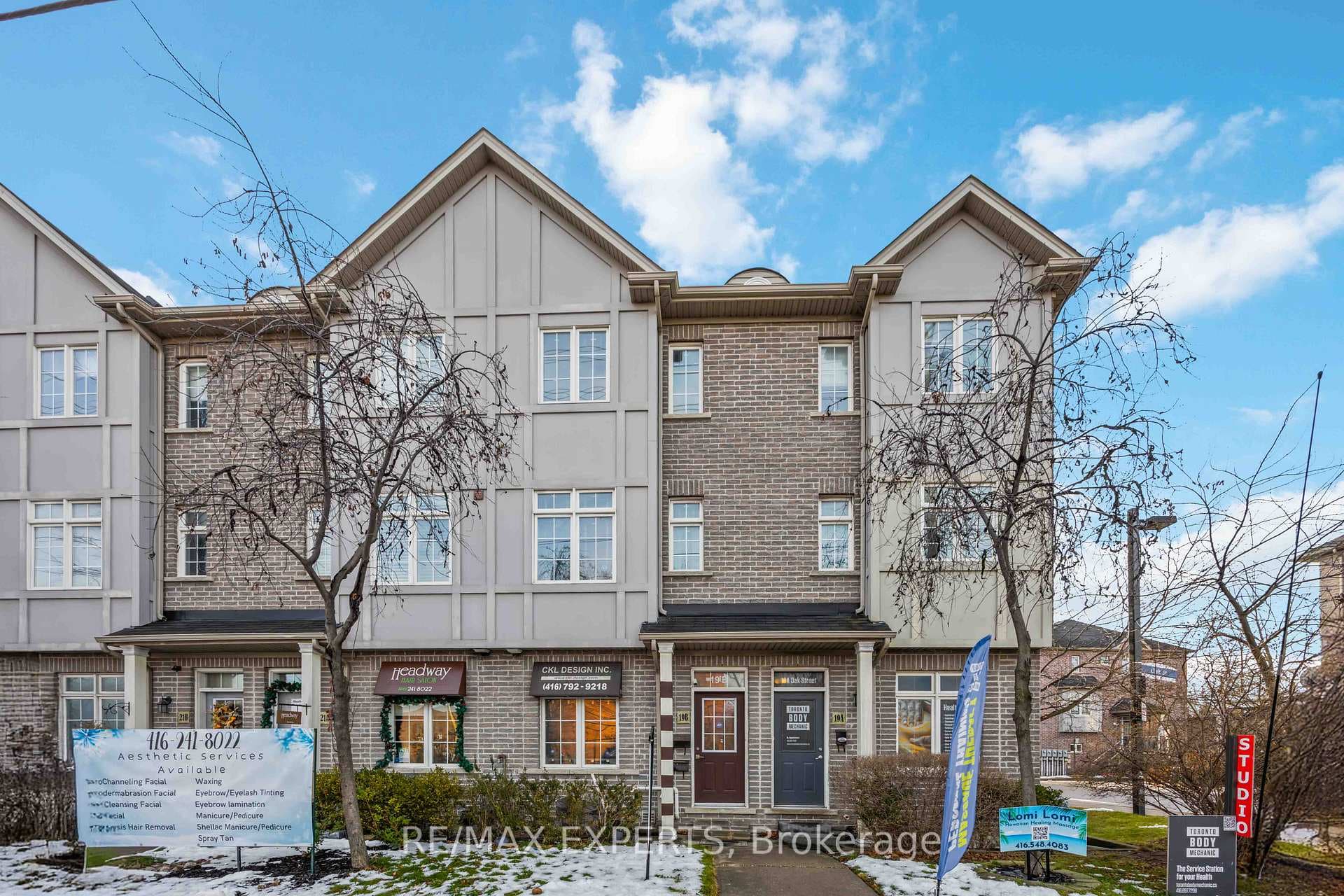 19B Oak Street, York / Weston, ON M9N 0A4 - Photo 1
