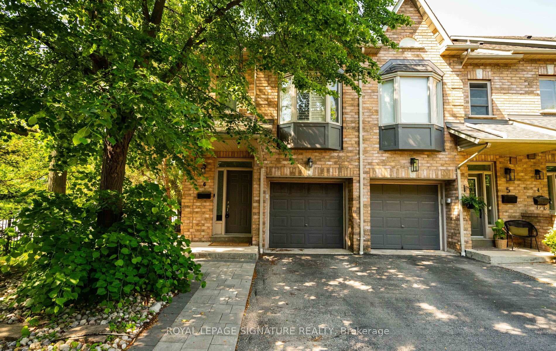 1015 Johnson Lane Unit 6, Mississauga, ON L5J 2P6 - Photo 1