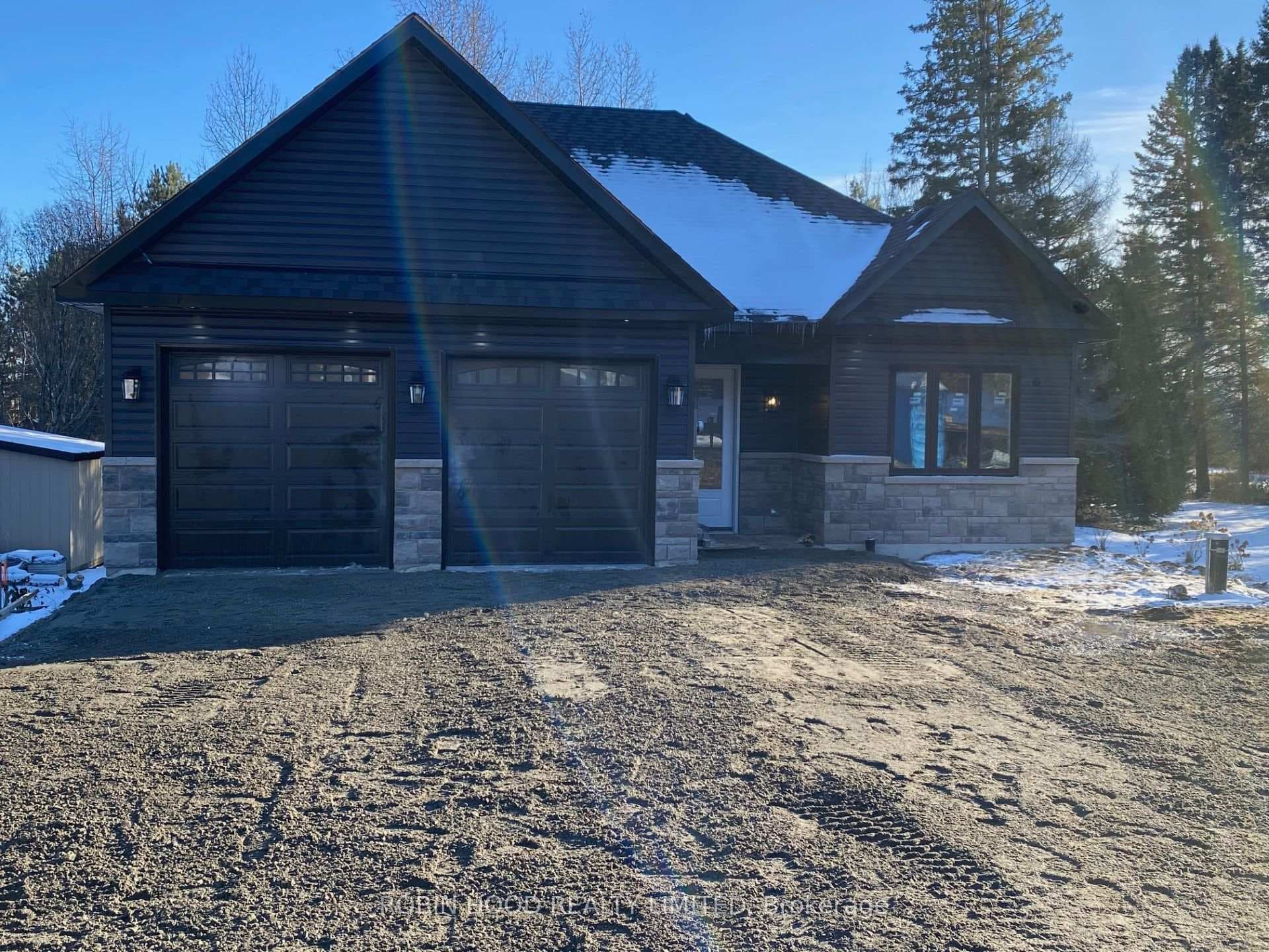 41 Queen Street, Sundridge, ON P0A 1Z0 - Photo 1