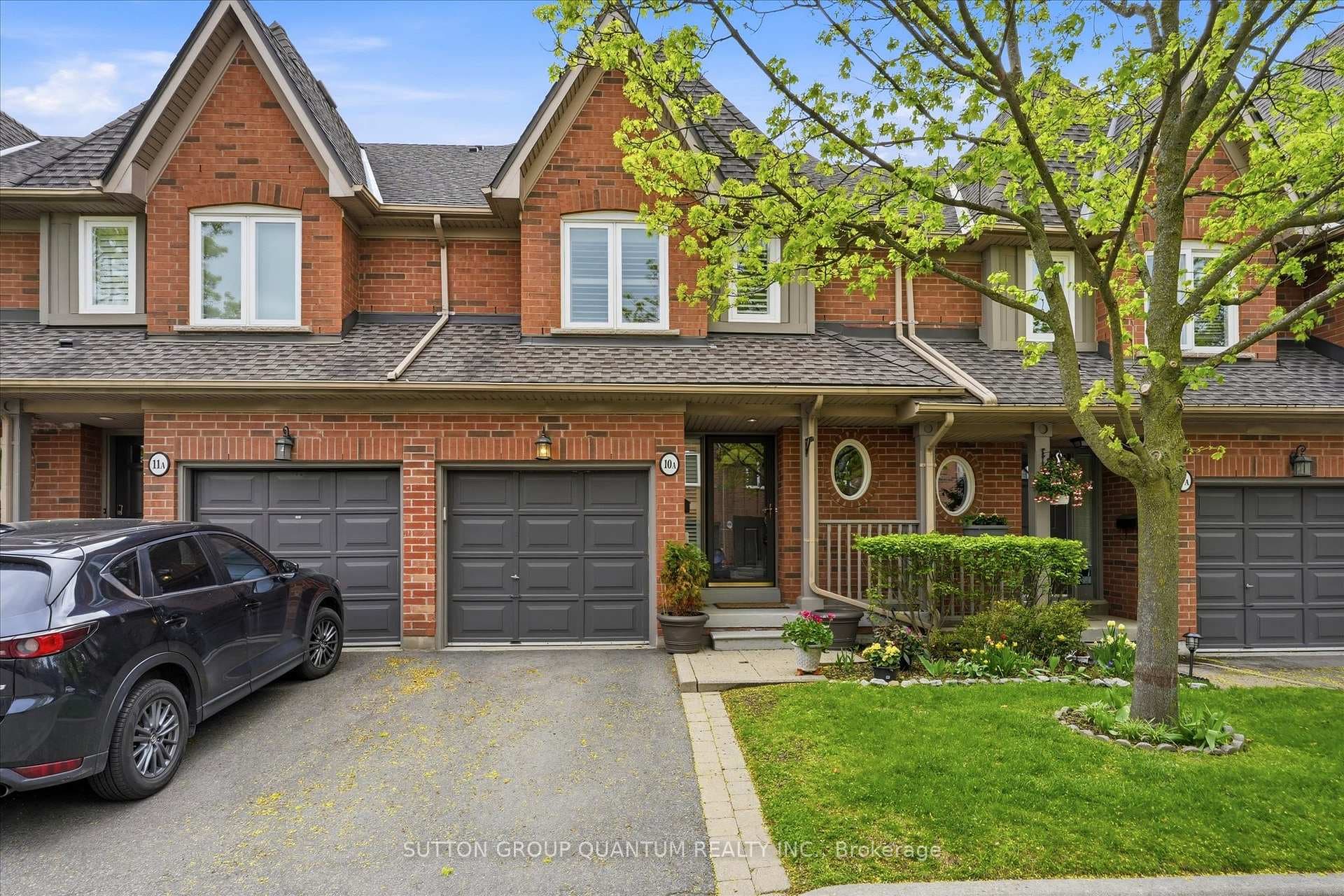 1064 Queen Street Unit 10A, Mississauga, ON L5H 4K3 - Photo 1