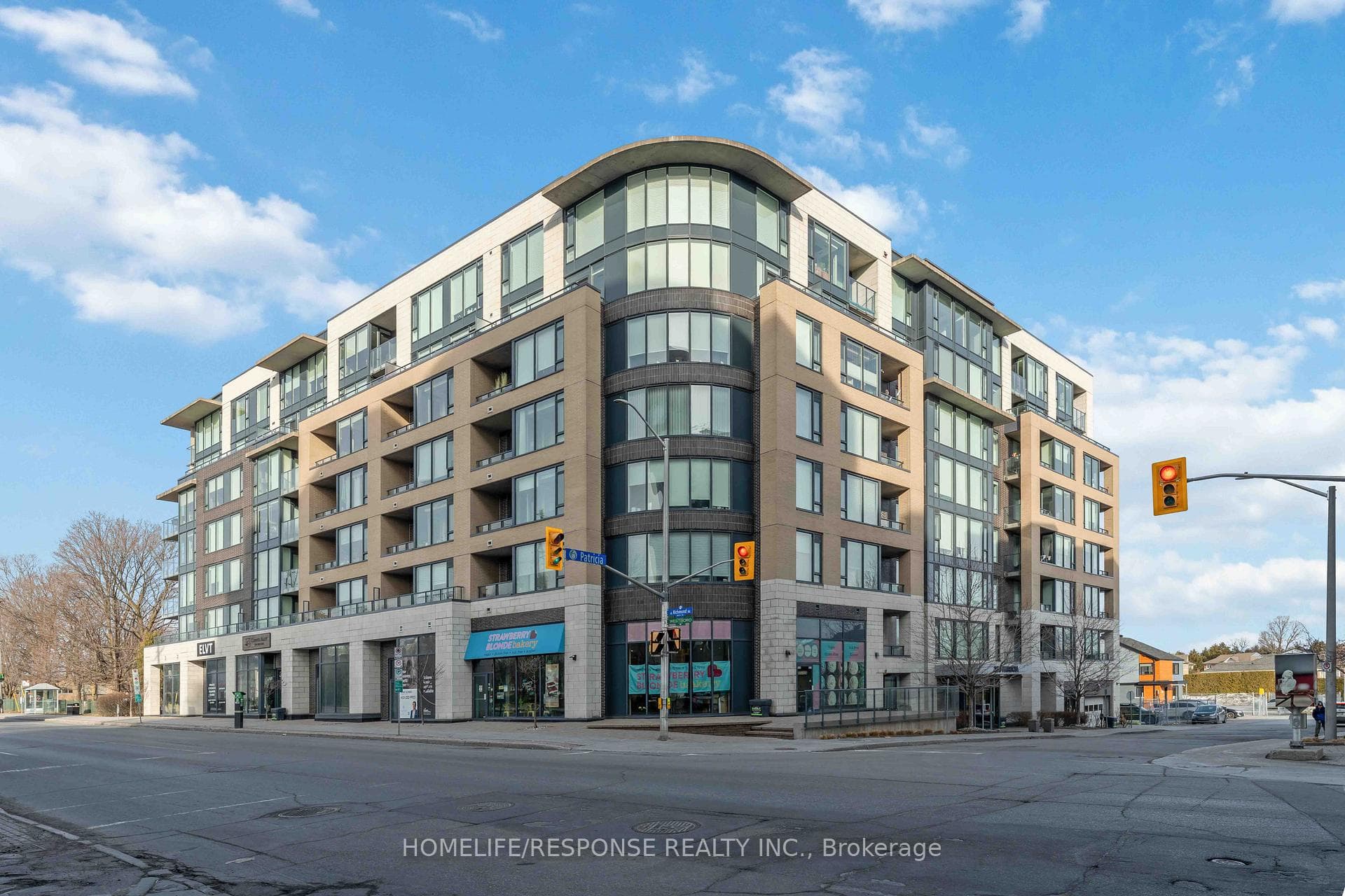 360 Patricia Avenue Unit 501, Westboro - Hampton Park, ON K1Z 0A8 - Photo 1