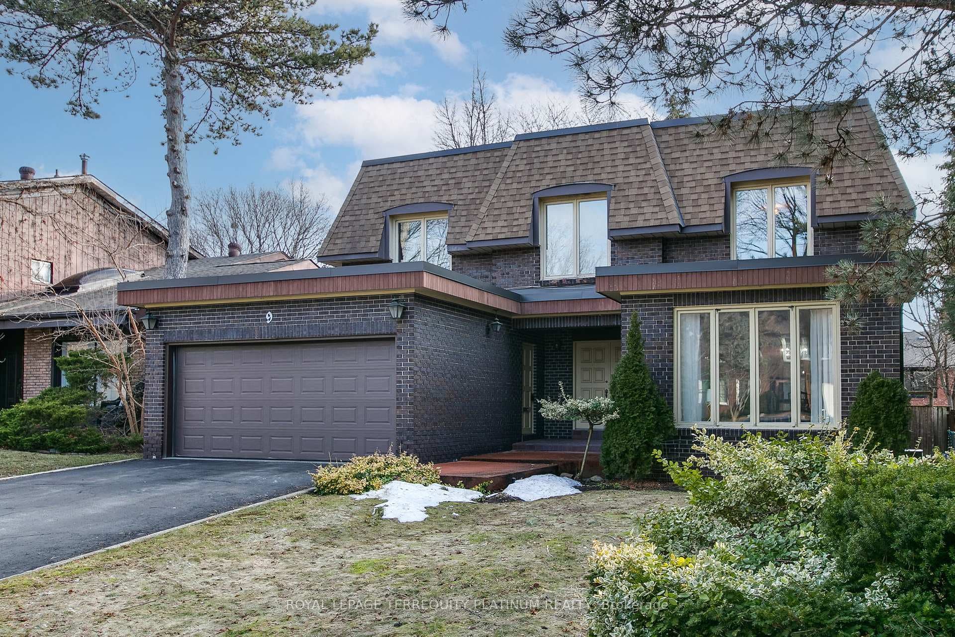 9 Apollo Drive, Don Mills / Parkwoods / Victoria Village, ON M3B 2G7 - Photo 1