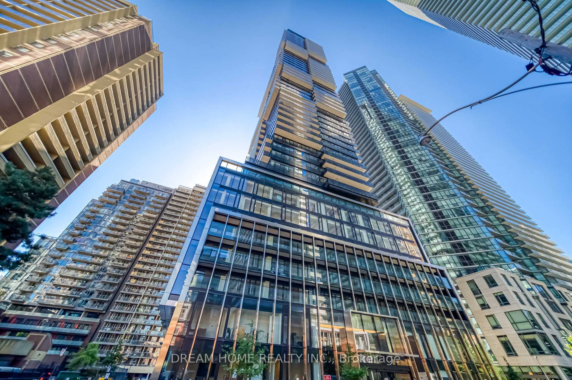 55 Charles Street Unit 1512, Toronto C08