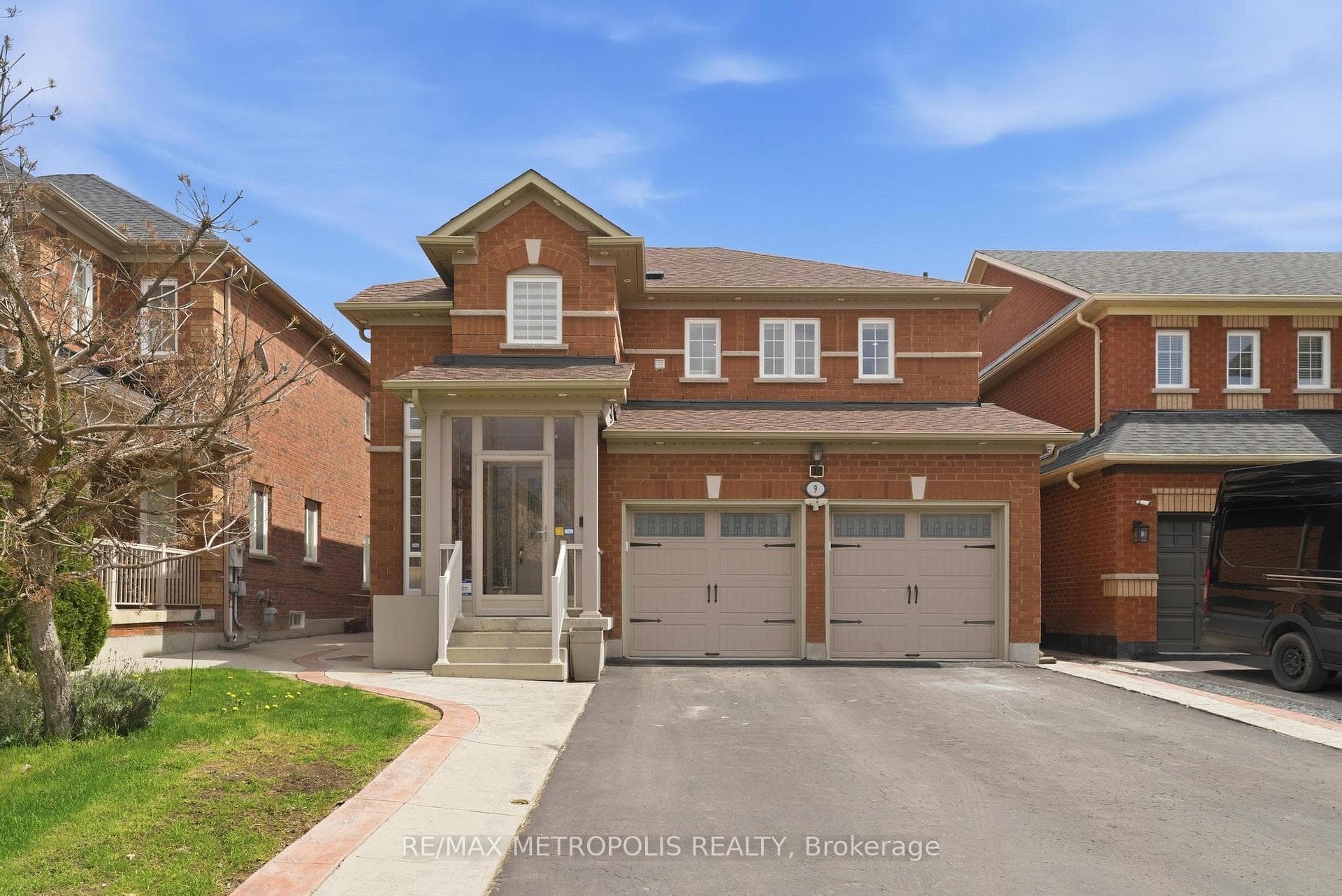 9 Tan Lane, Brampton, ON L6P 0Z9 - Photo 1