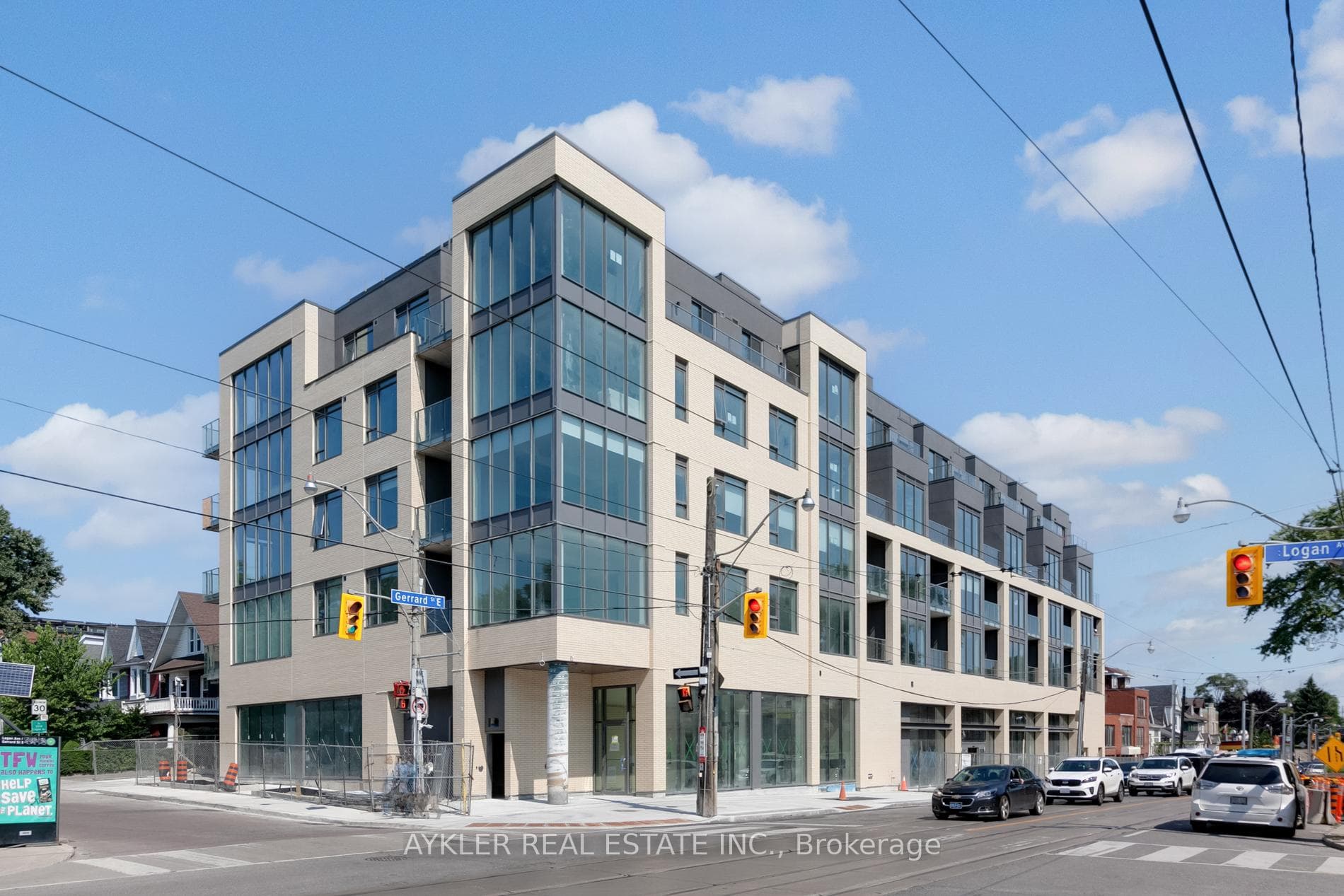495 Logan Avenue Unit 306, Riverdale / Leslieville, ON M4K 3B2 - Photo 1