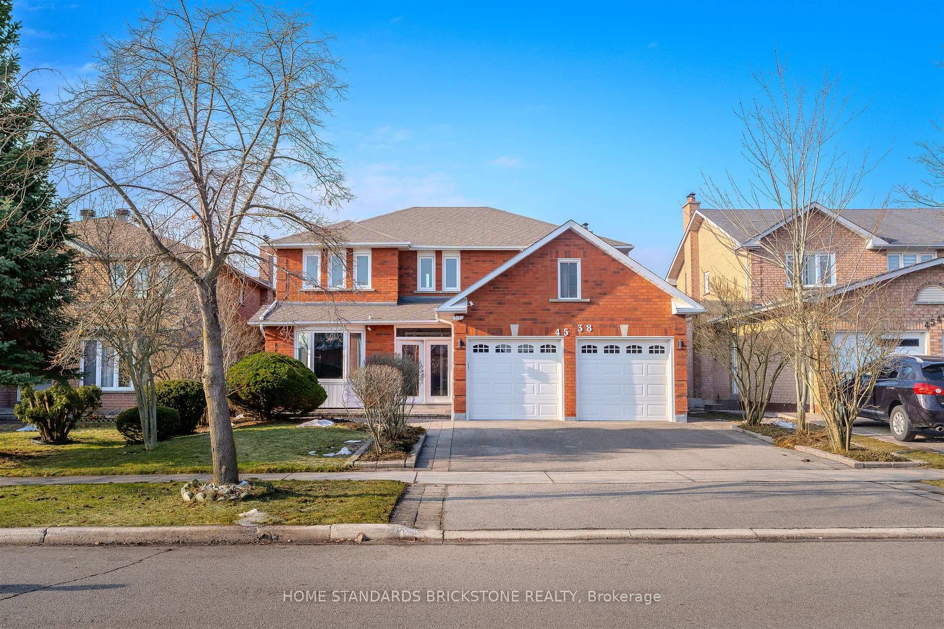 4538 Penhallow Road, Mississauga, ON L5V 1E7 - Photo 1