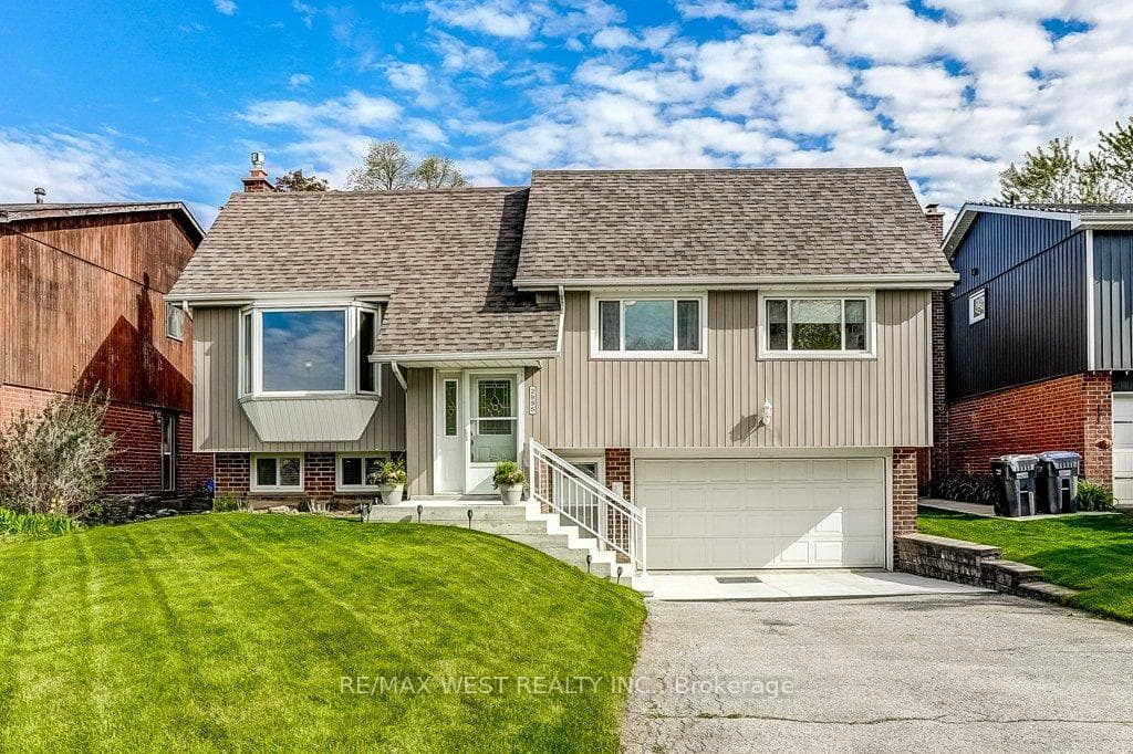 2995 Saint Malo Circle, Mississauga, ON L5N 1T1 - Photo 1