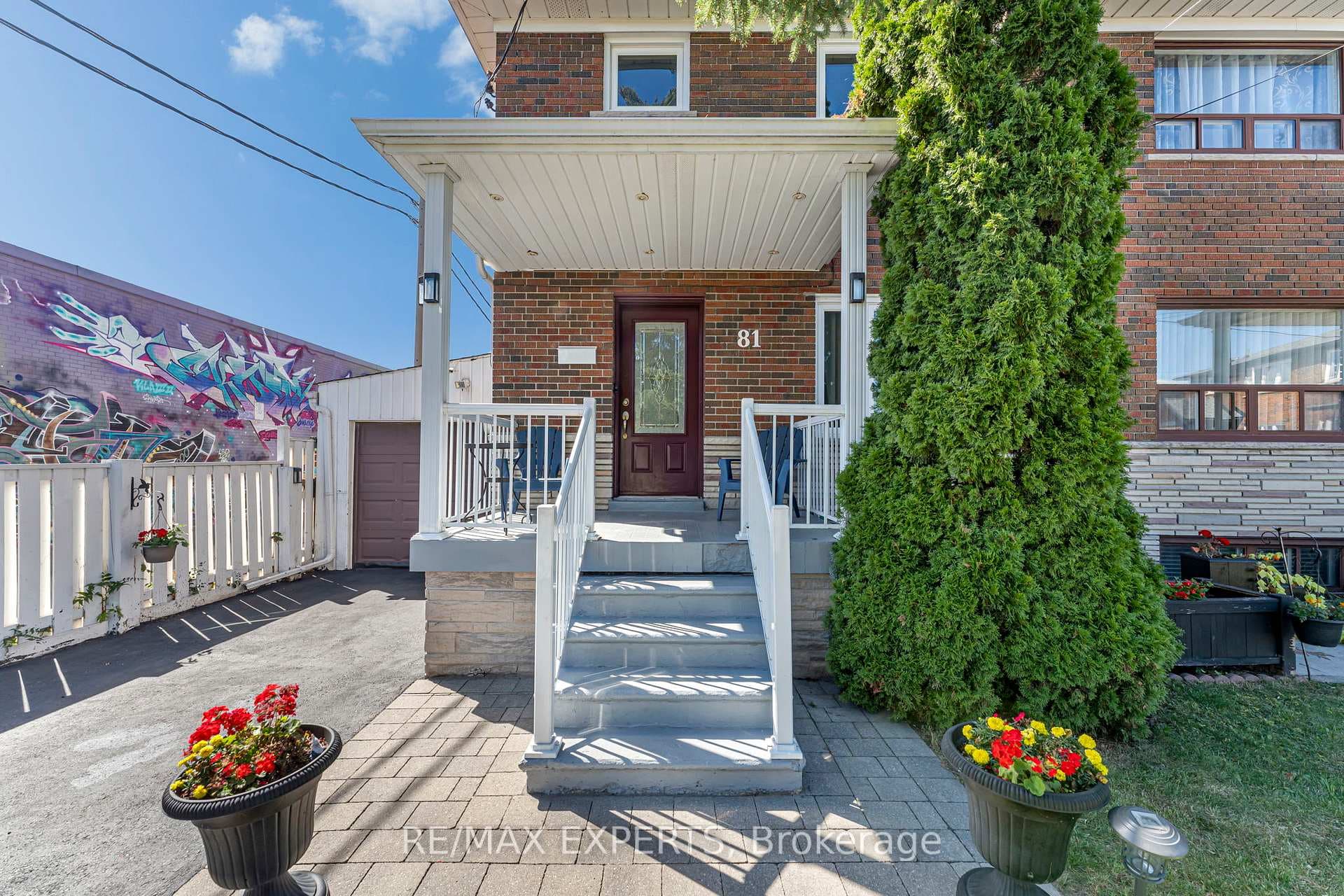 81 Hagar Avenue, Keelesdale / Eglinton West, ON M6N 3V3 - Photo 1