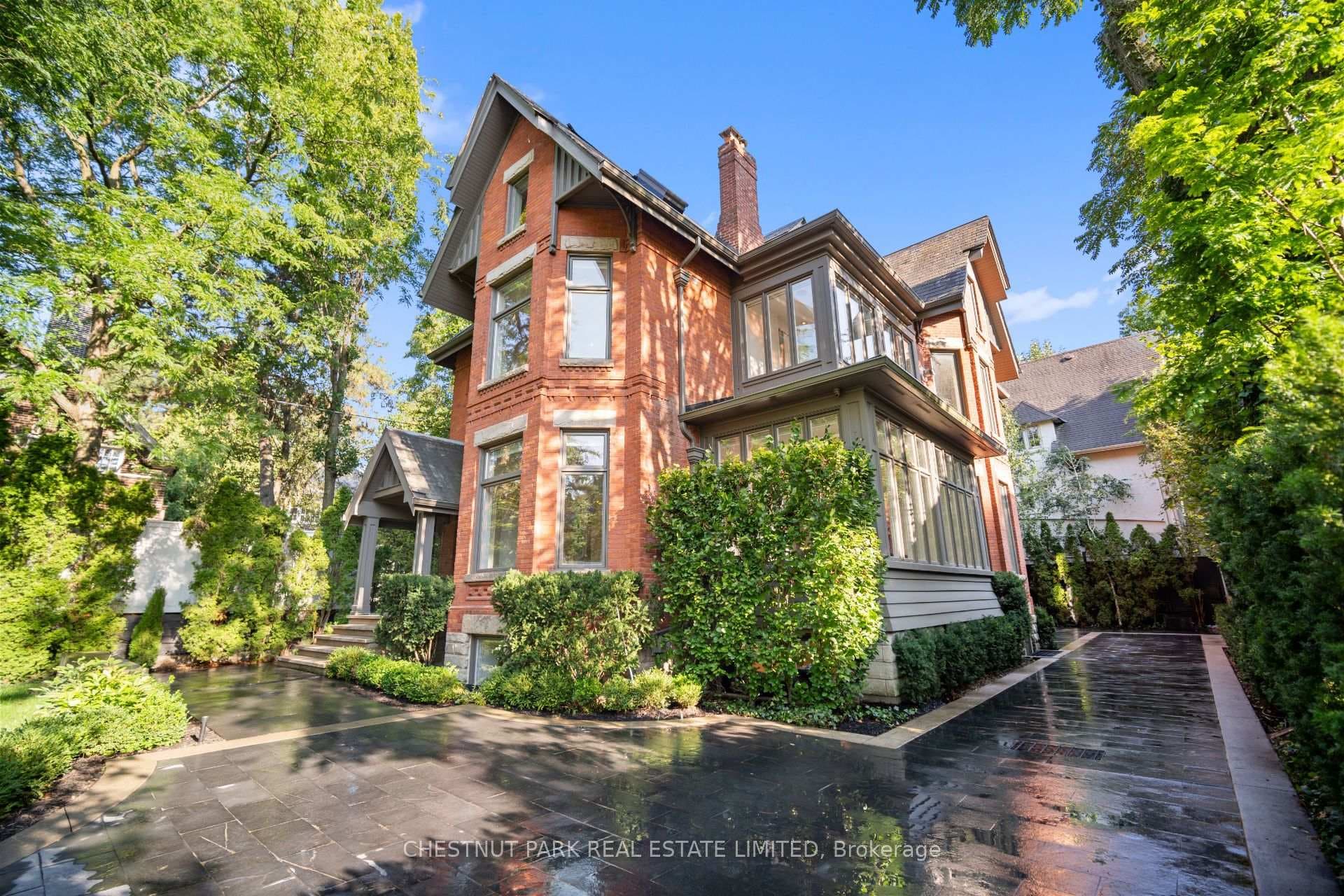 99 Crescent Road, Rosedale / Moore Park, ON M4W 1T7 - Photo 1