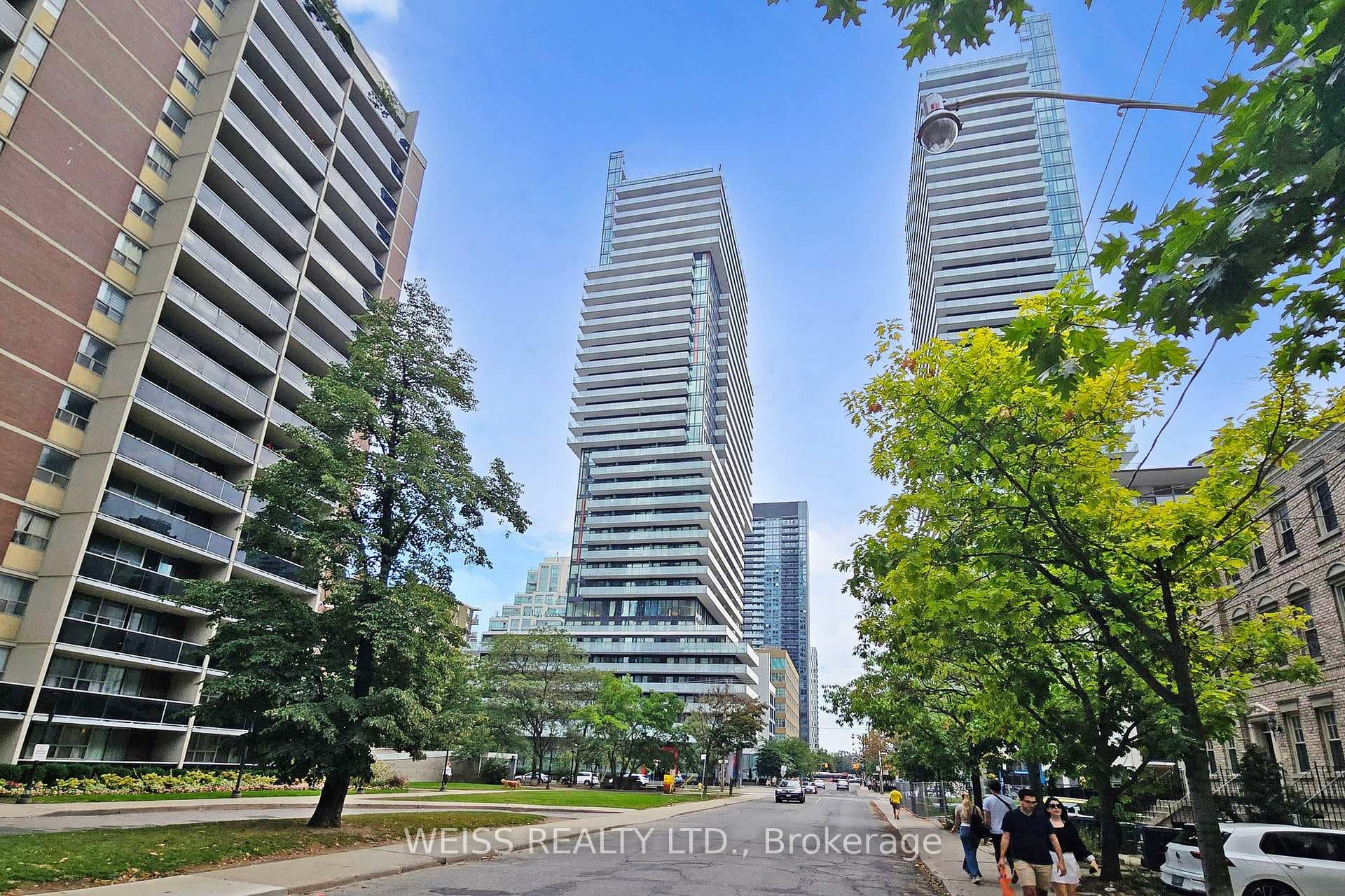 185 Roehampton Avenue Unit 520, Toronto C10
