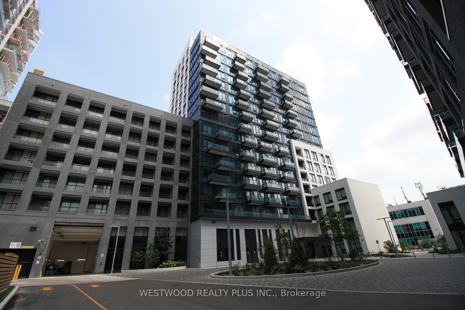 8868 Yonge Street Unit 1606E, Richmond Hill, ON L4C 1Z8 - Photo 1