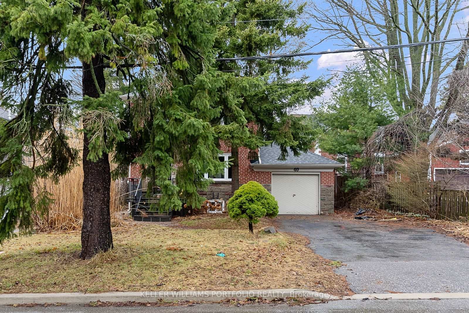 40 Scarboro Crescent, Scarborough Town Centre, ON M1M 2J4 - Photo 1