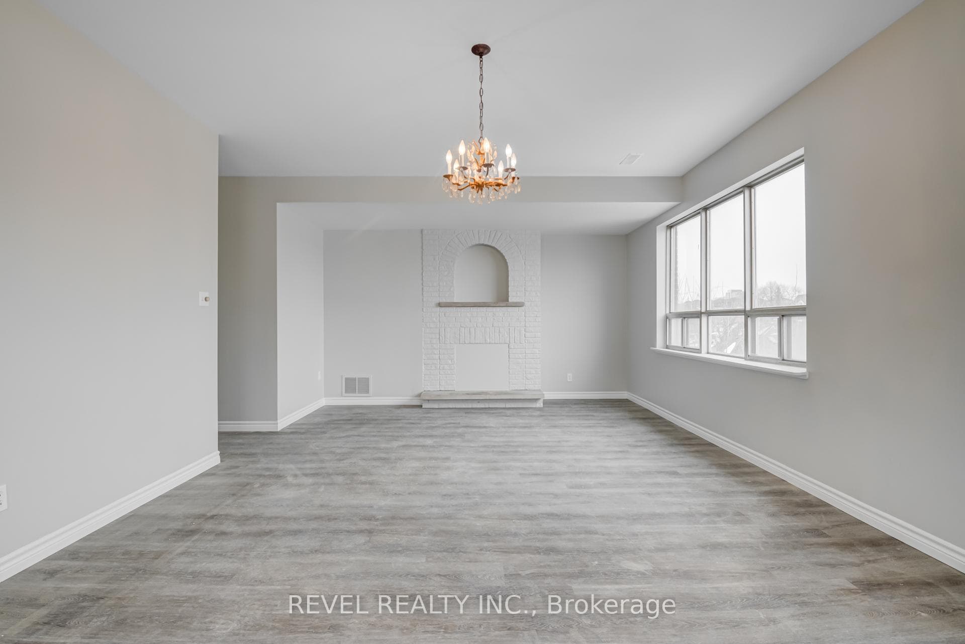 2095 Dufferin Street Unit 2nd Floor, Forest Hill / Deer Park, ON M6E 3R3 - Photo 1