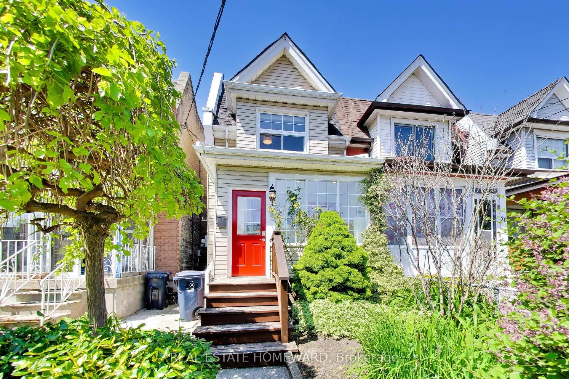 18 Britannia Avenue, Bloor West Village / Swansea, ON M6N 3T7 - Photo 1