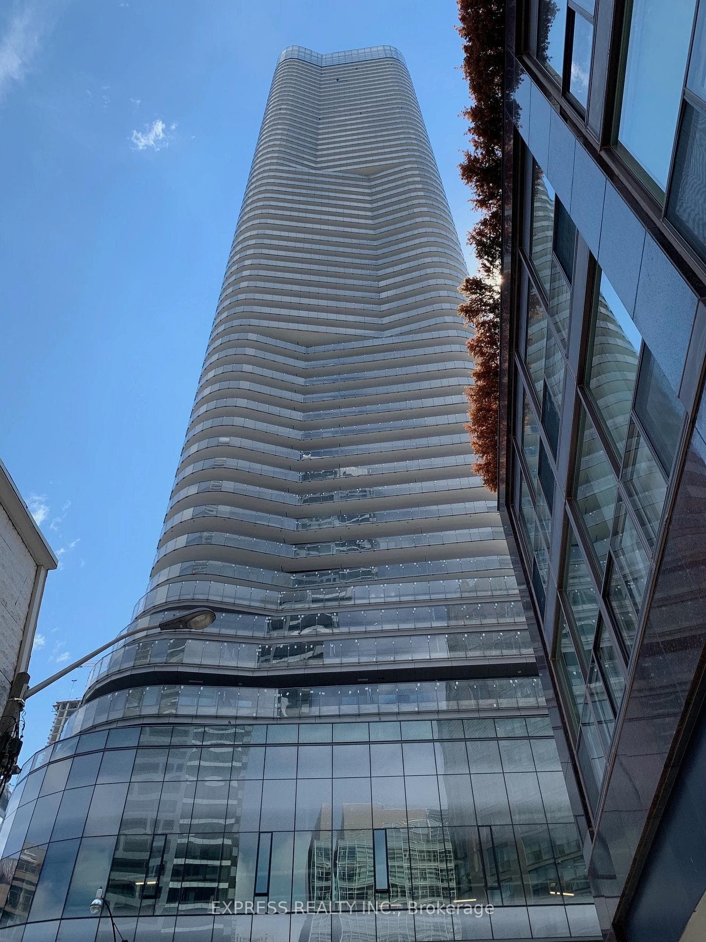 11 Wellesley Street Unit Parking, Toronto C01