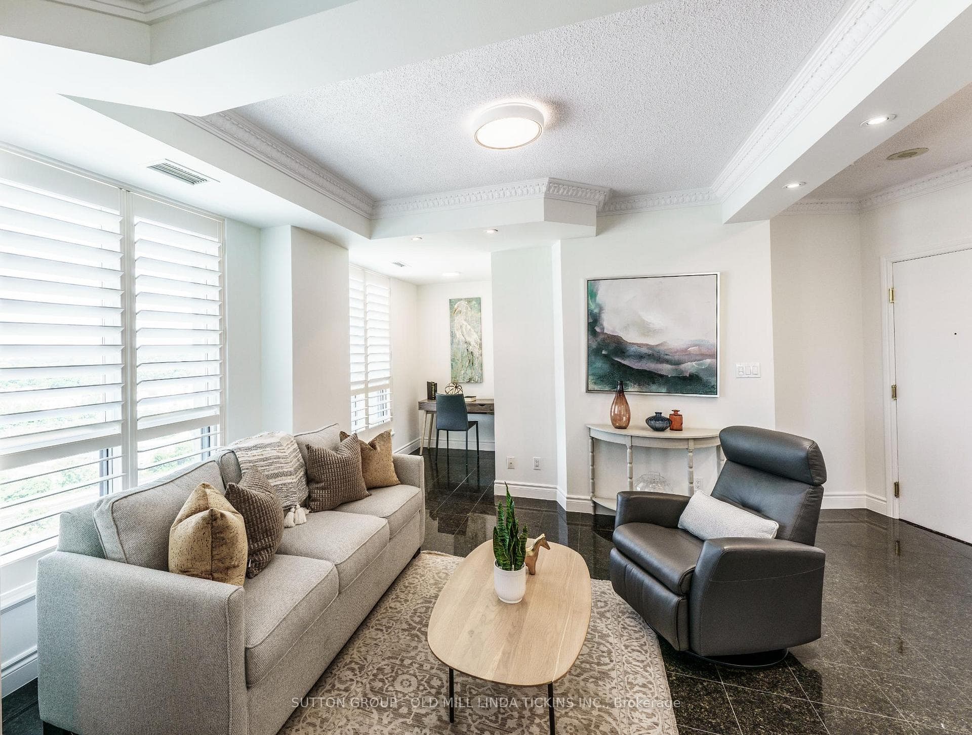 2111 Lake Shore Boulevard Unit LPH08, Toronto W06
