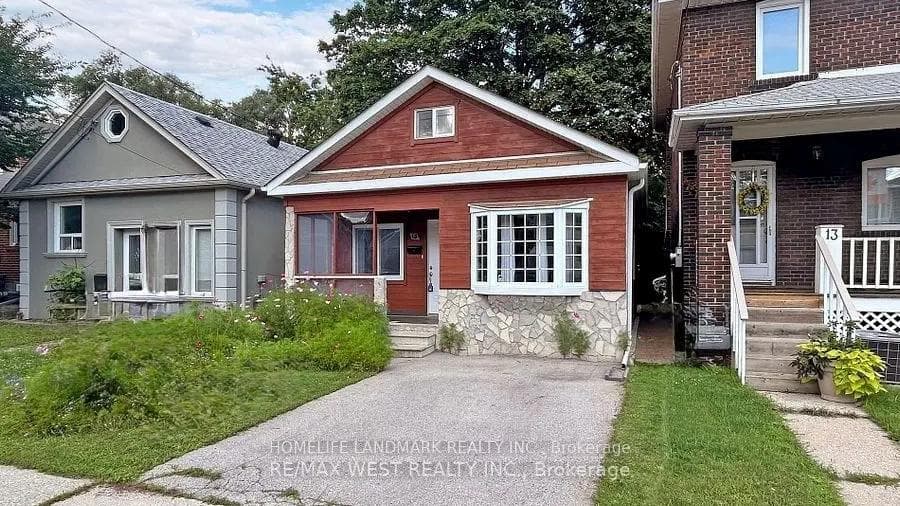 15 Fourteenth Street, Liberty Village / Parkdale / South Parkdale