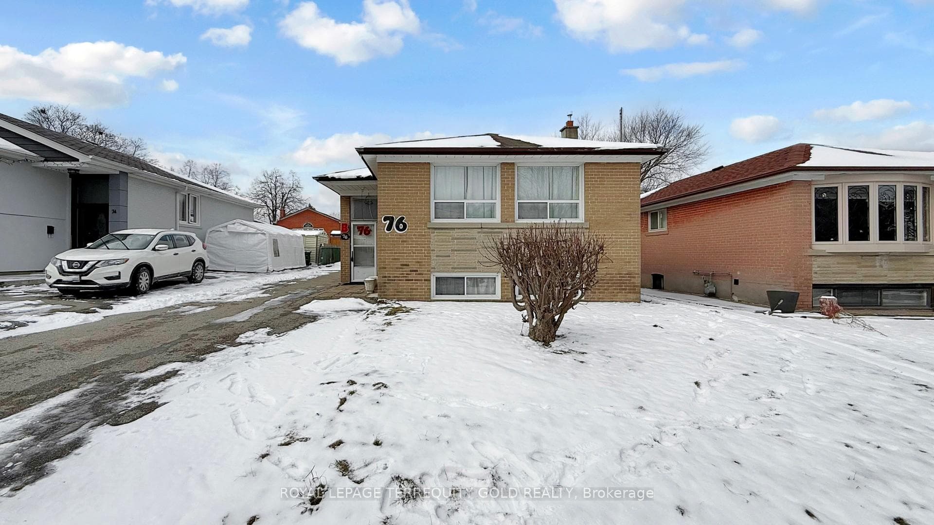 76 Fitzgibbon Avenue, Scarborough Town Centre, ON M1K 4A2 - Photo 1
