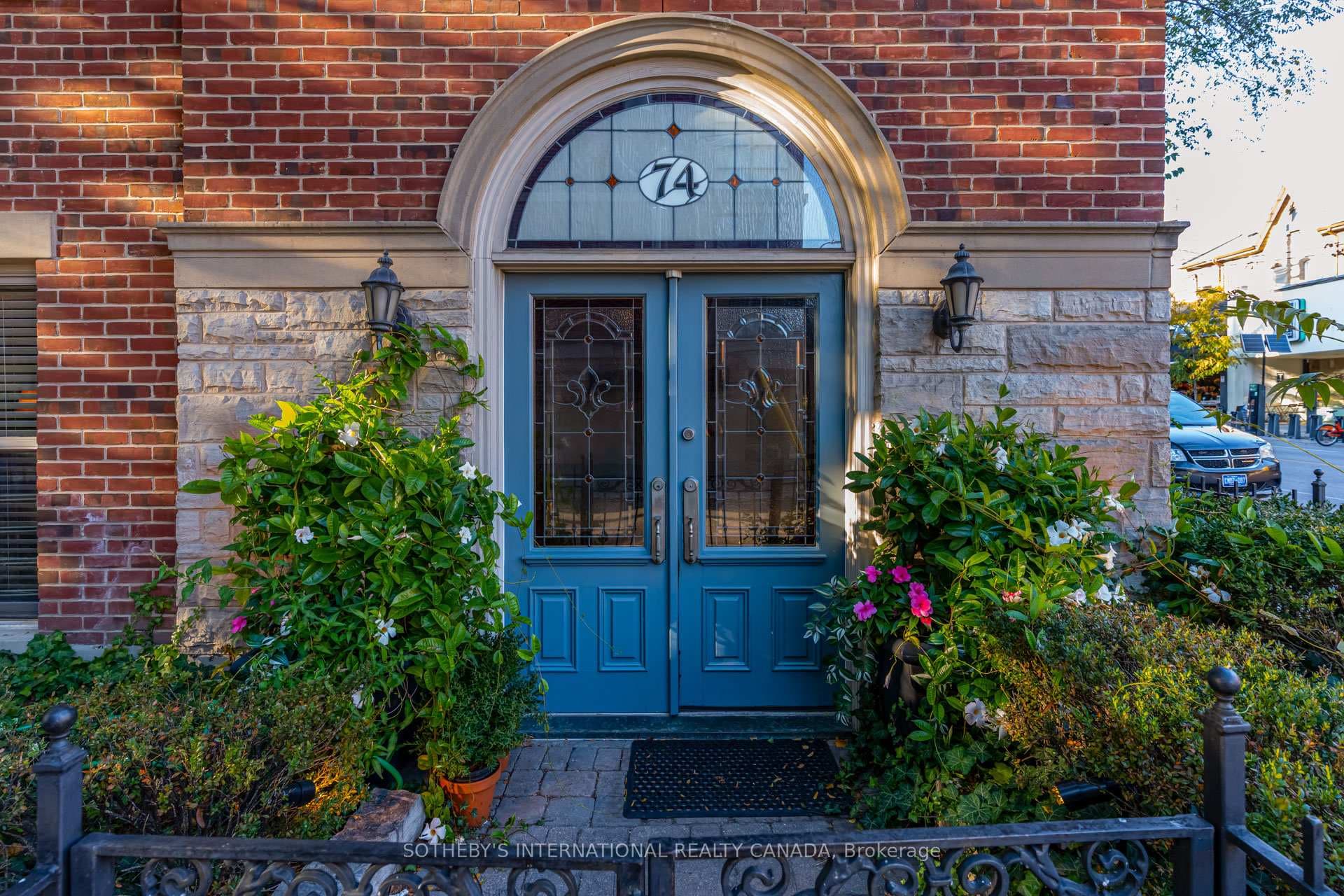 74 Aberdeen Avenue, Regent Park / Cabbagetown / St. James Town, ON M4X 1A2 - Photo 1